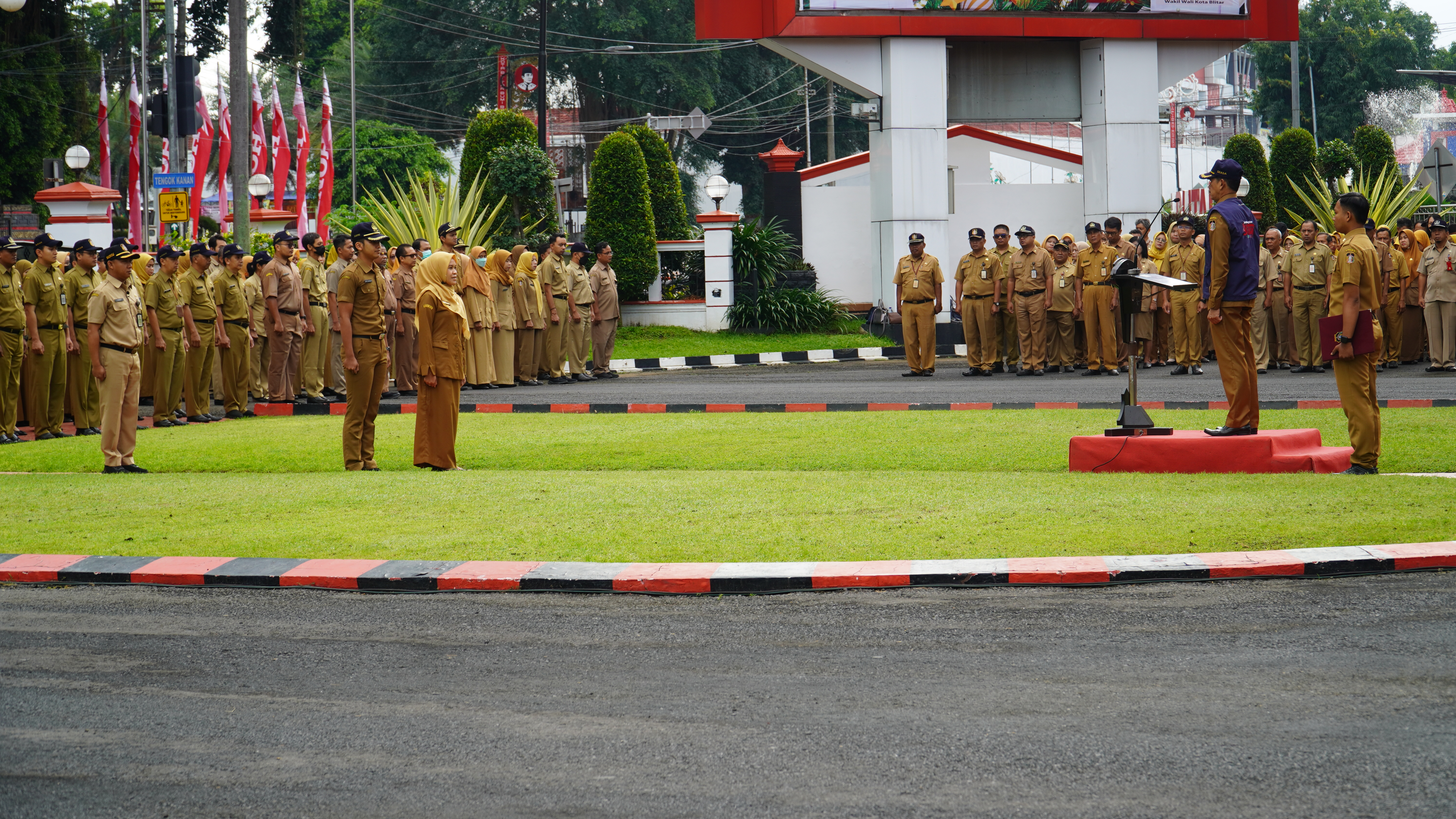 6 Januari 2024 - Apel Gabungan ASN PEMKOT BLITAR ( PAK SEKDA)