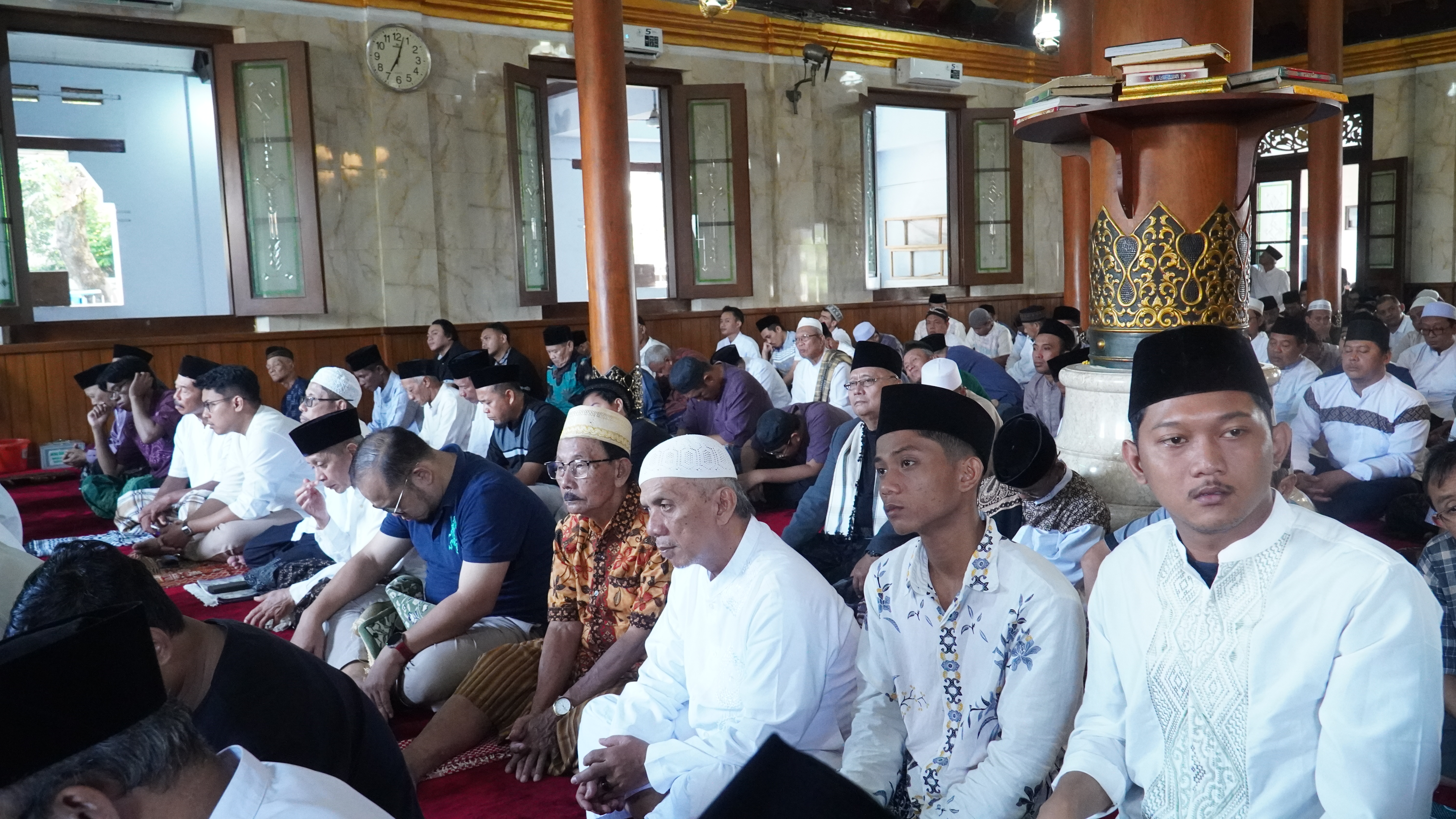 31 Maret 2025 - Pelaksanaan SHOLAT IDUL FITRI 1SYAWAL 1446 H di Masjid Agung Kota Blitar