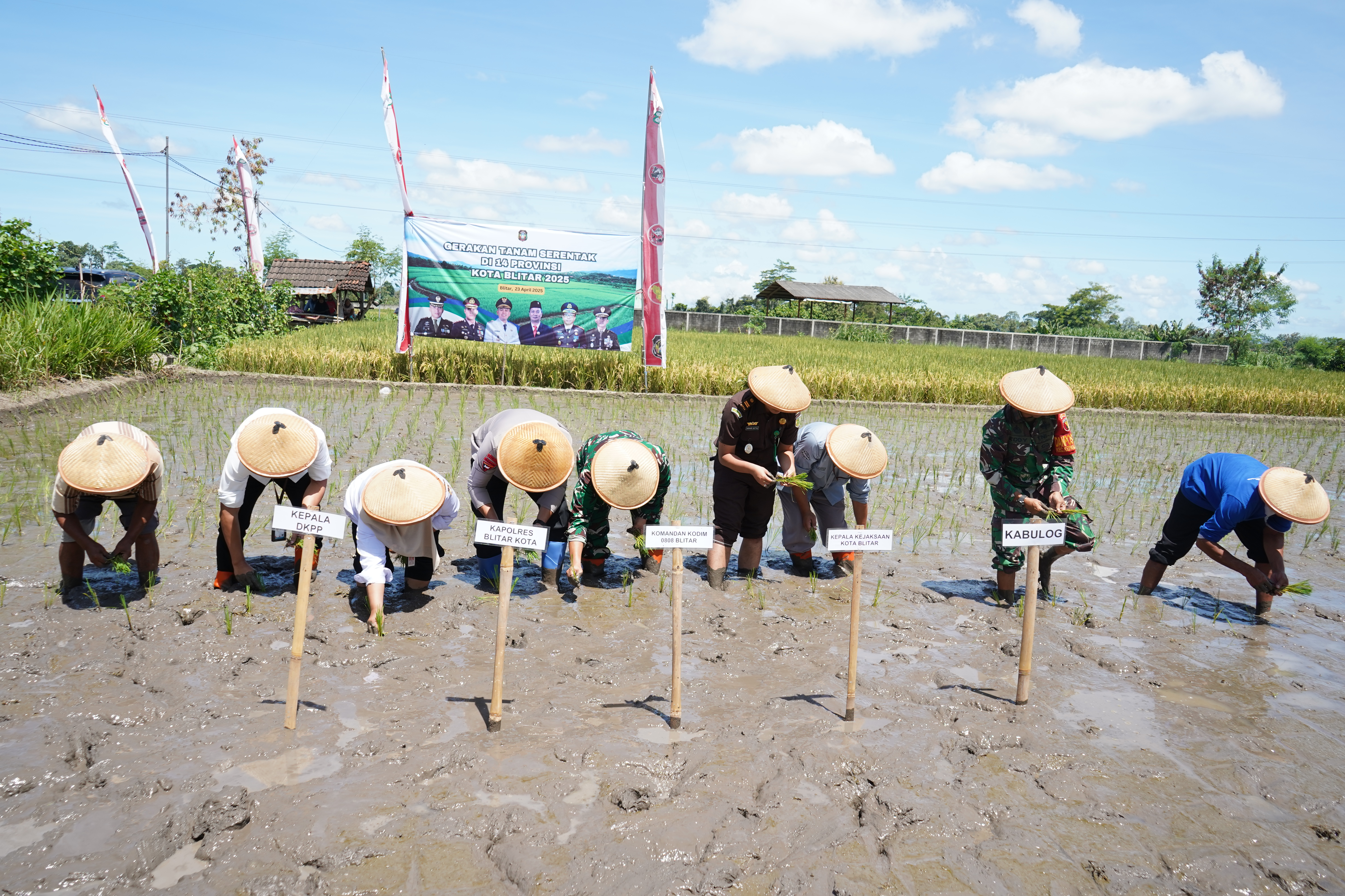 23 April 2025 - GERAKAN TANAM PADI SERENTAK DI 14 PROVINSI