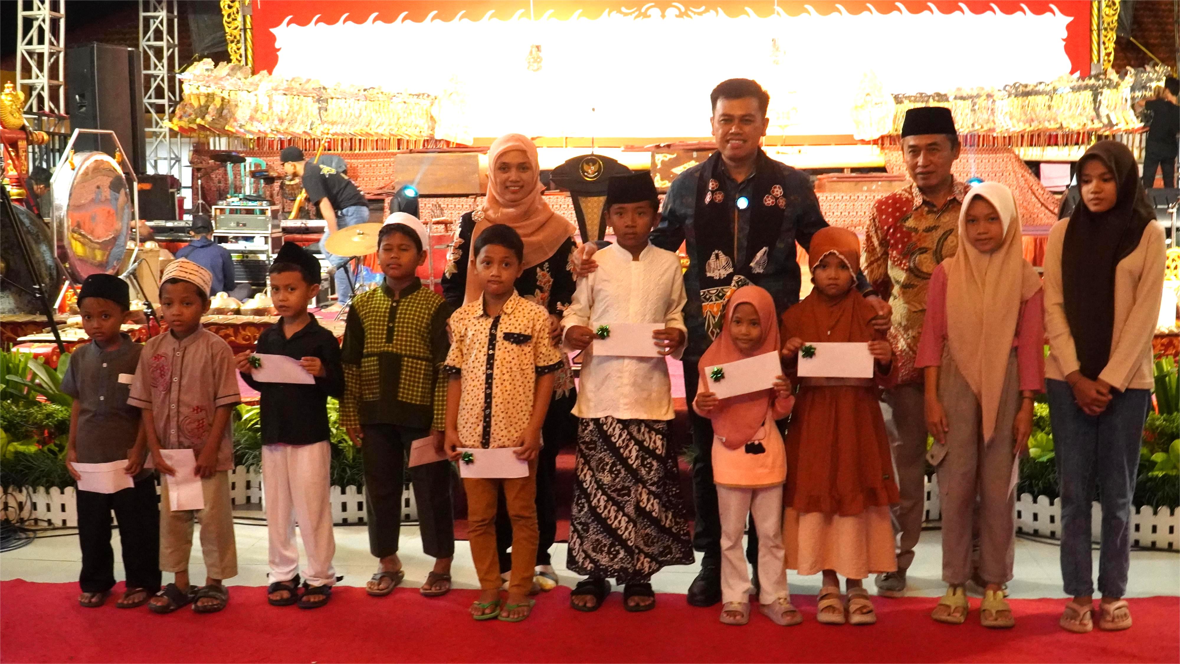 27 Mei 2025 - Bersih Desa Kelurahan Bendogerit