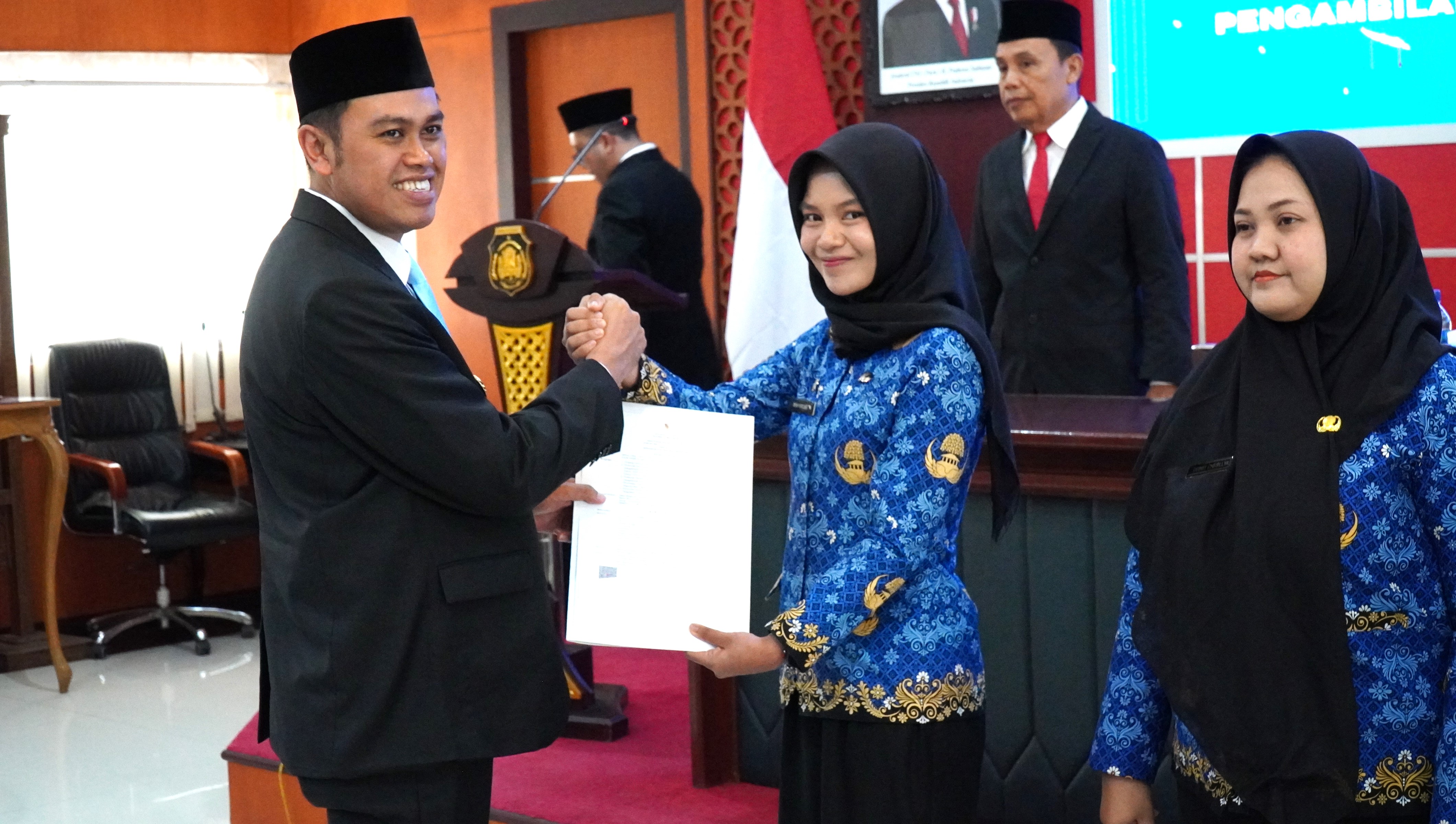 Penyerahan SK Perpanjangan Kontrak P3K Paruh Waktu Pemkot Blitar