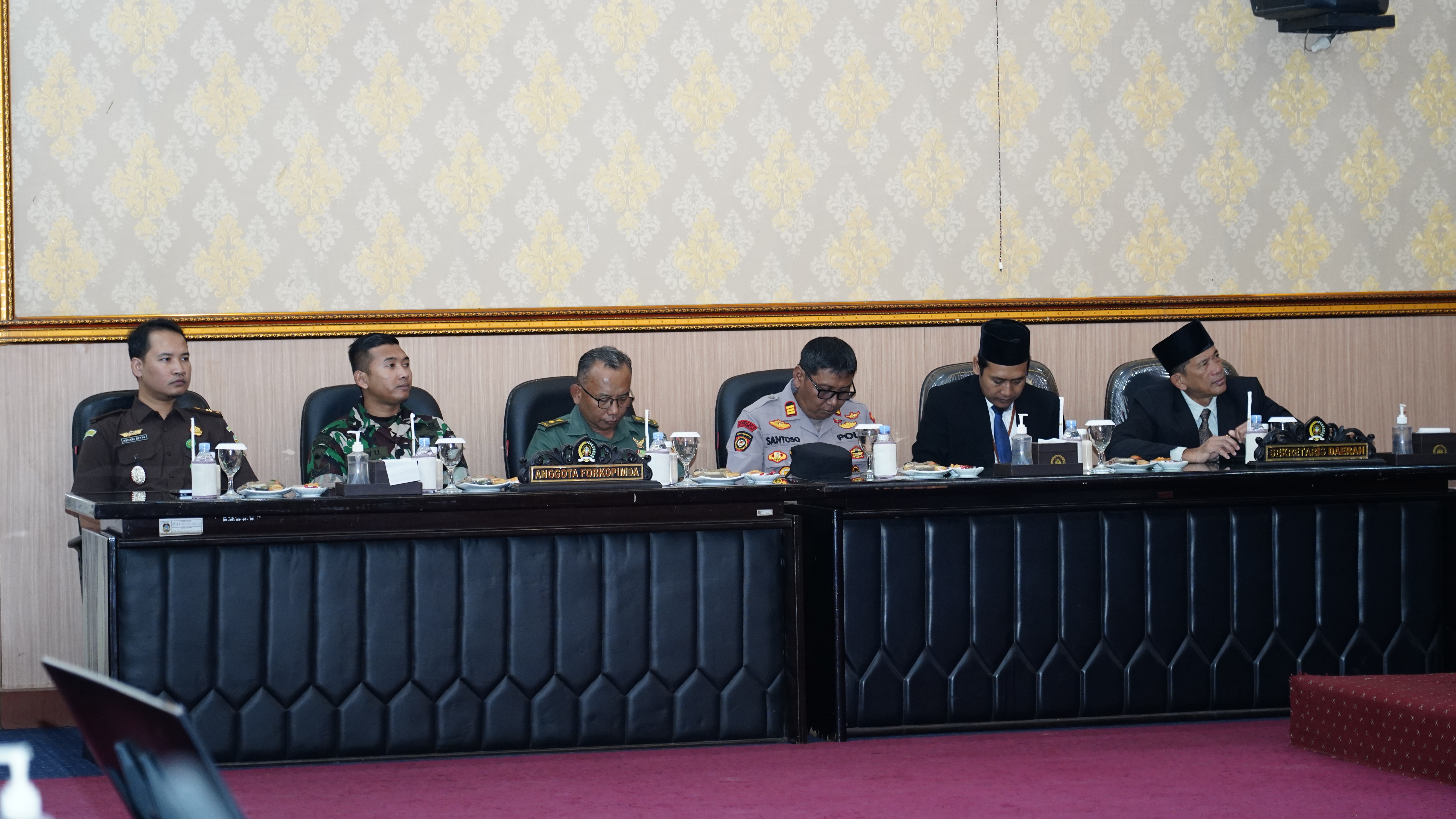 8 Desember 2025 - Rapat Paripurna DPRD