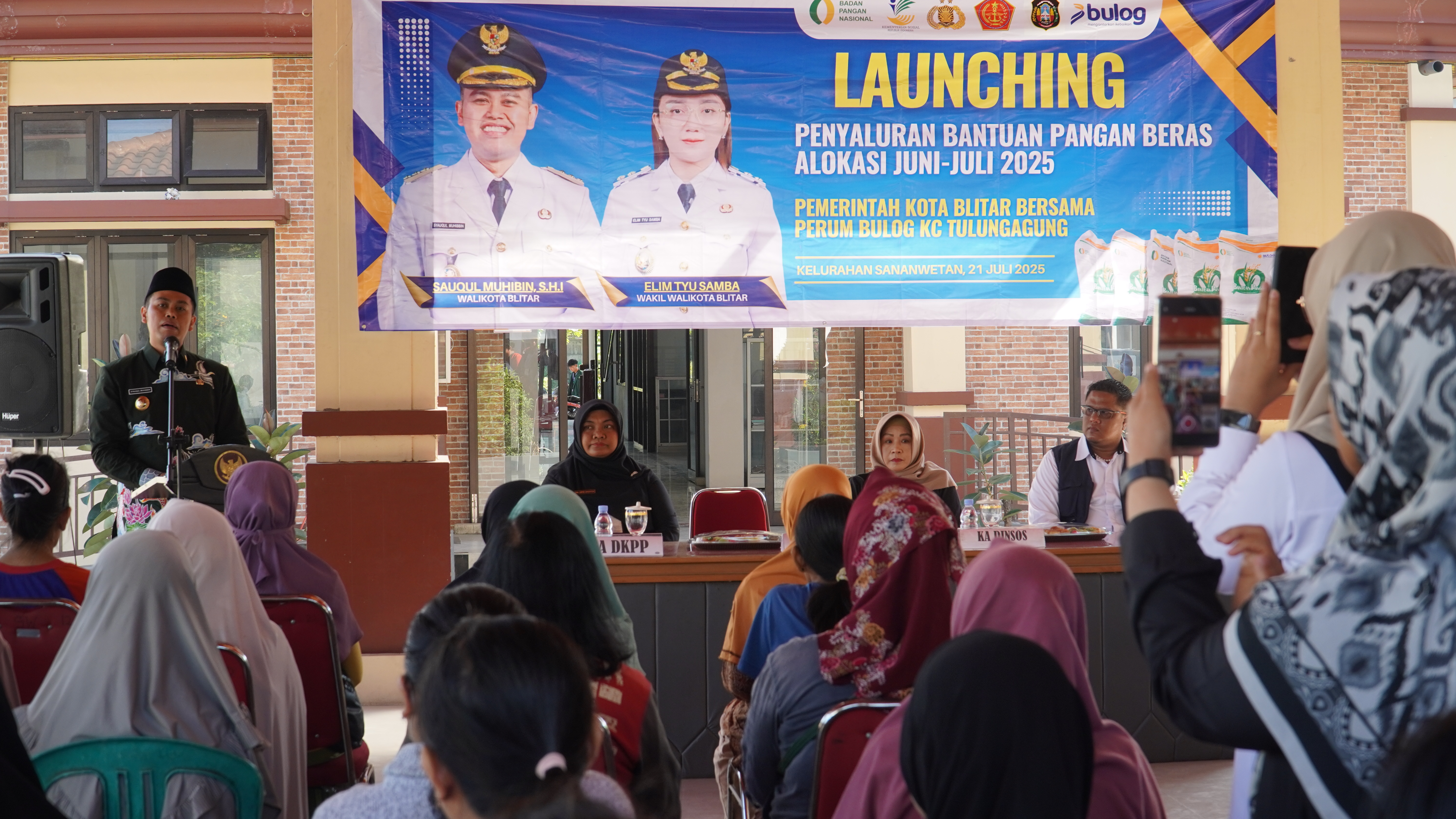 21 Juli 2025-Penyerahan Bantuan BAPANAS di Kel.Sananwetan, Kel.Pakunden, Kel.Sentul