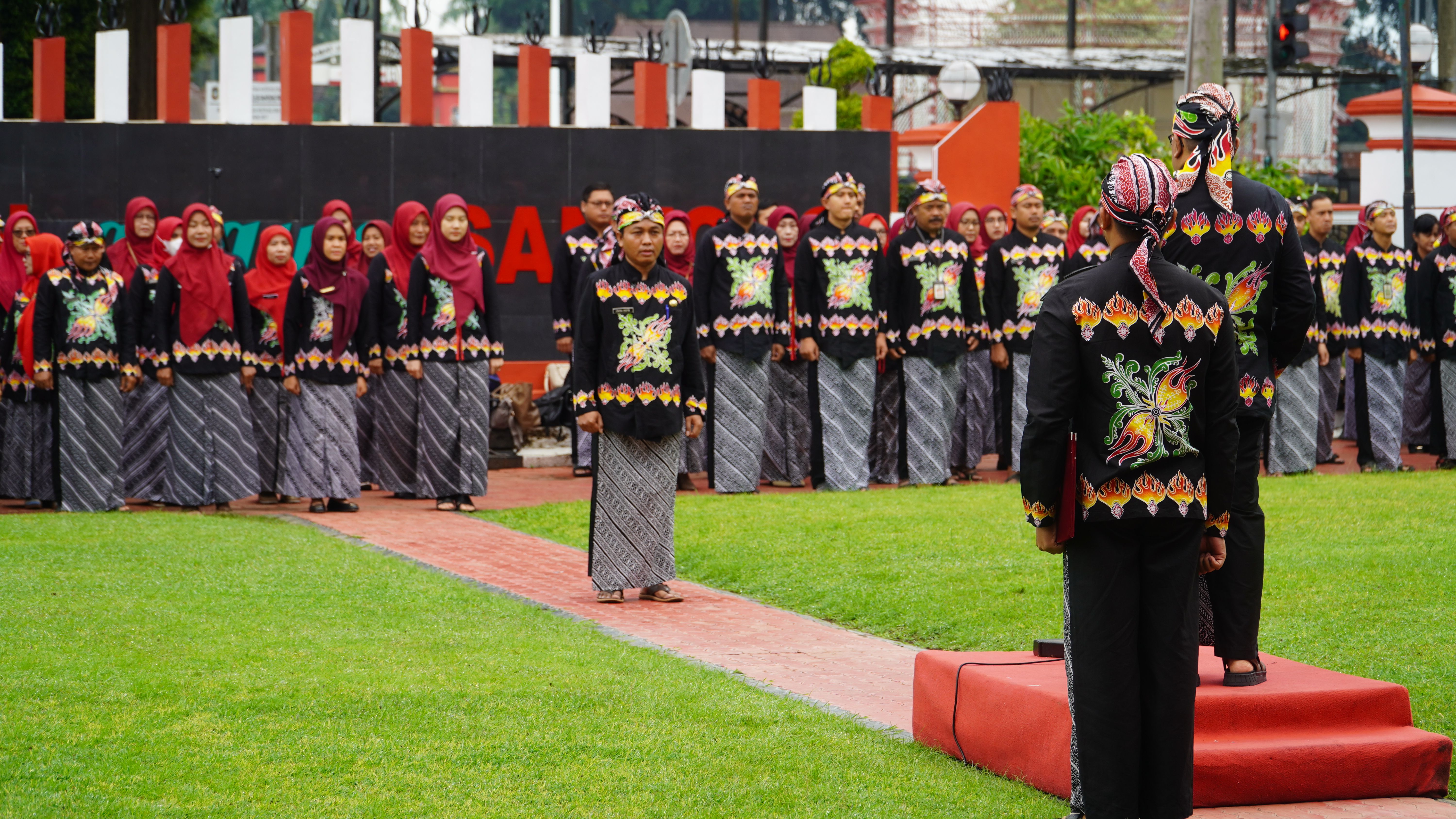 2 Januari 2025 - Apel Gabungan PERDANA Karyawan-Karyawati Pemkot Blitar Tahun 2025