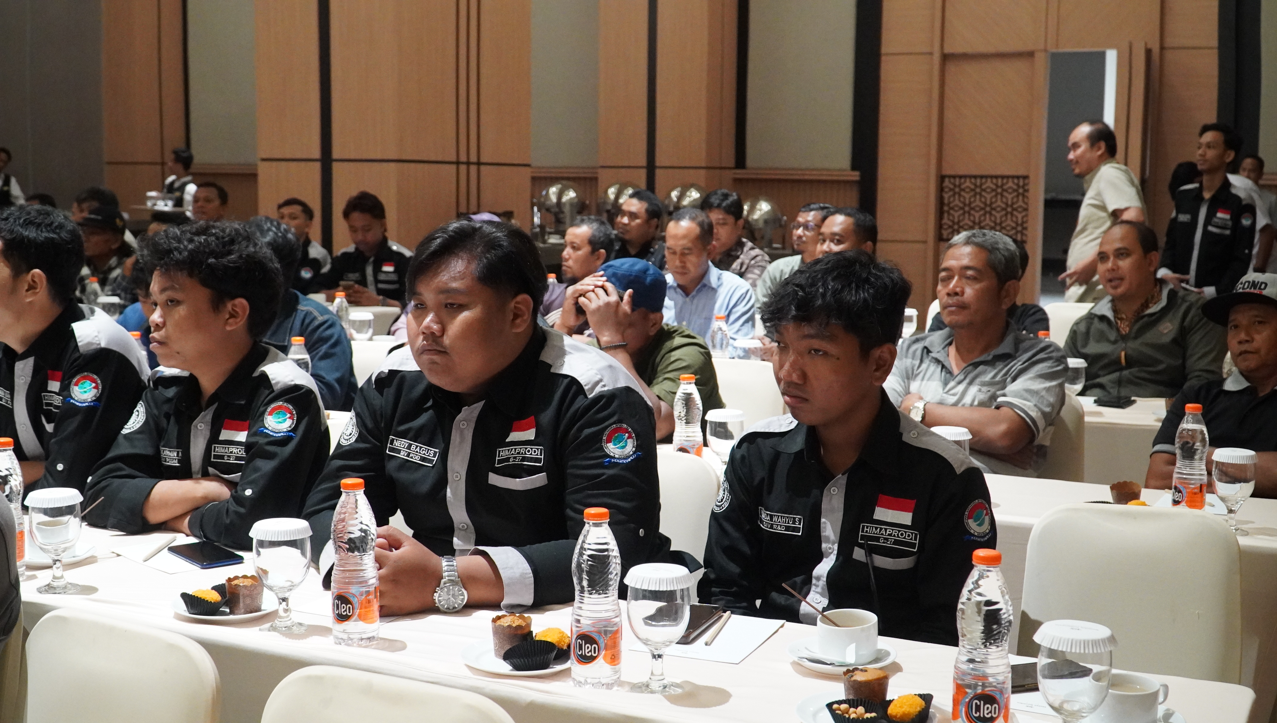 25 September 2025 - Sosialisasi dan Pendidikan Pemilih di Ballroom Hotel Santika