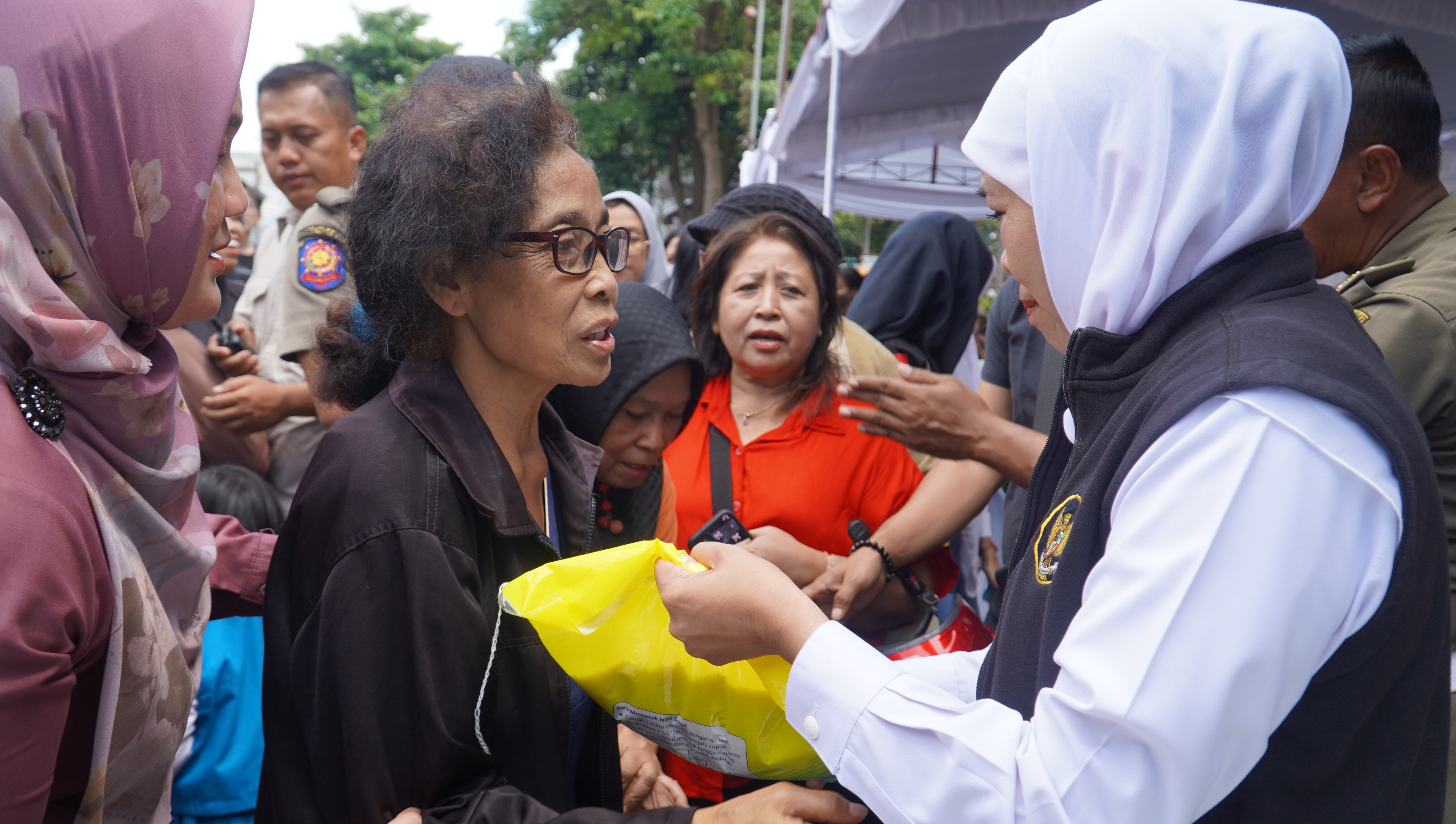 26 Agustus 2025-Tinjau PASAR MURAH bersama Gubenur Jatim di Halaman Kantor Walikota Blitar