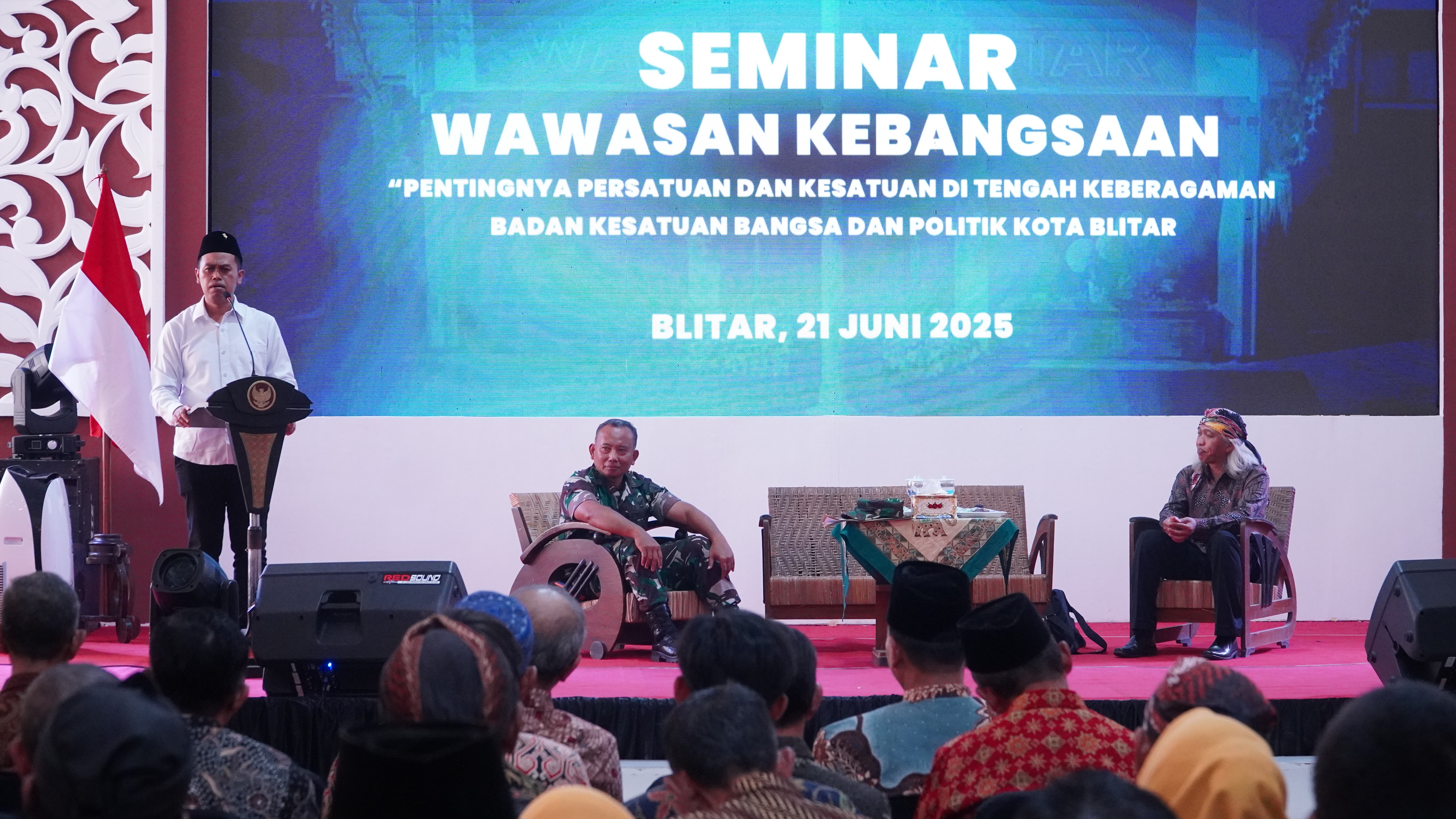 21 Juni 2025 - Pembukaan Seminar Wawasan Kebangsaan di tenda doom arana Bazar Blitar Djadoel