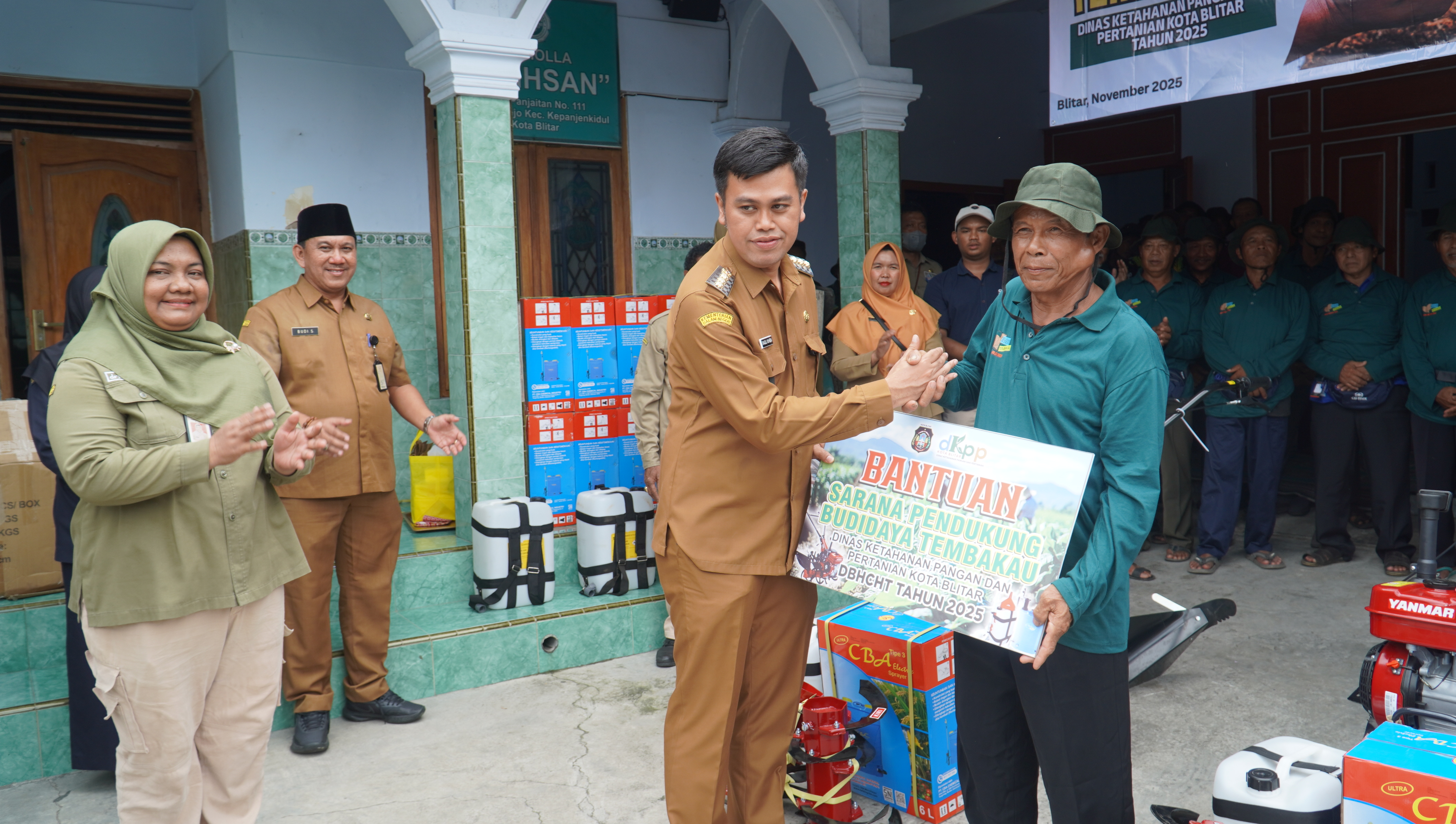 11 November 2025 - Pembukaan Pelatihan Budidaya Tanaman Tembakau di Rumah Bapak H.Buchori Kelurahan Ngadirejo