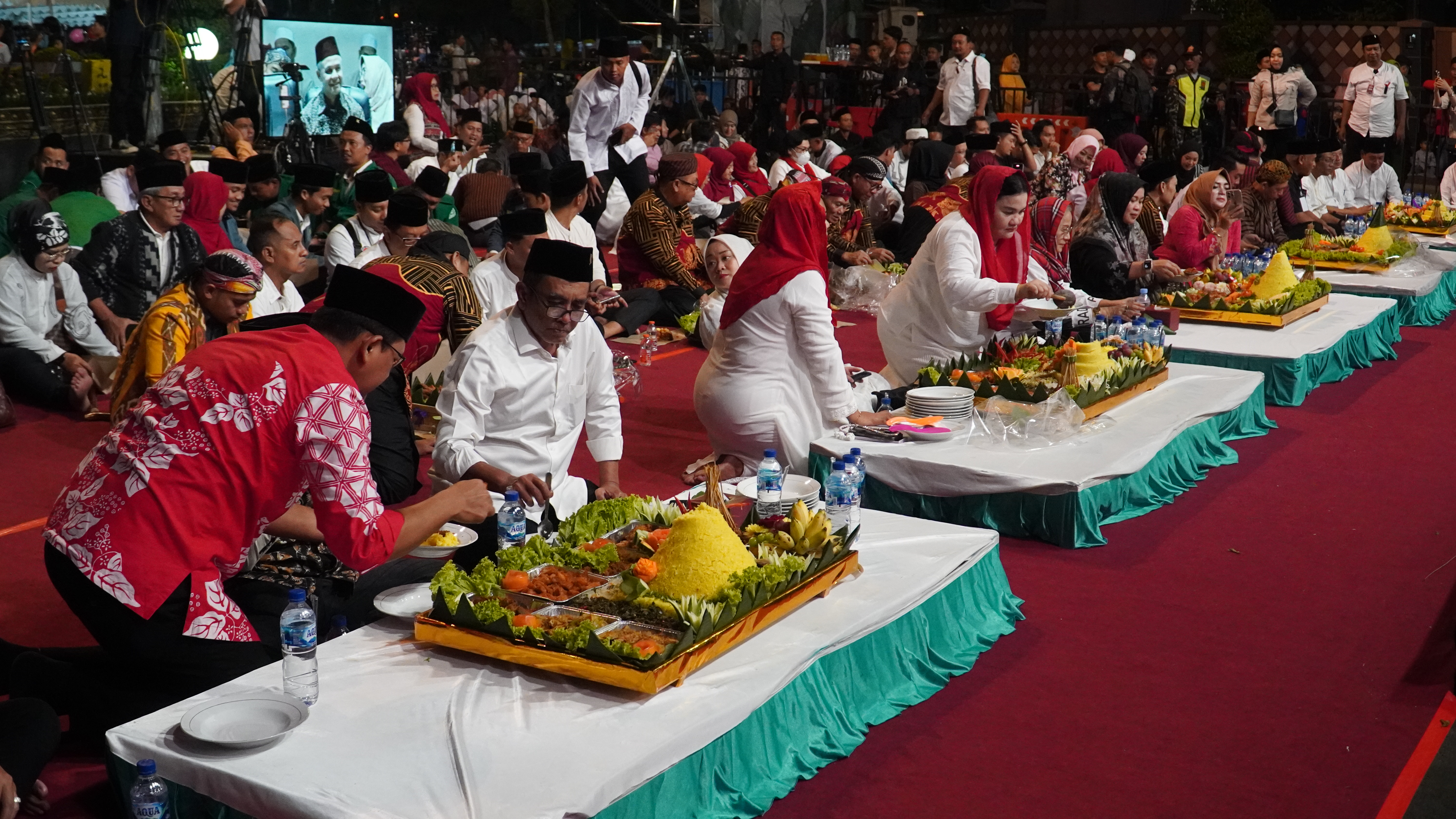 20 Juni 2025 - Selamatan Akbar HAUL BUNG KARNO di Perempatan PGSD UM Blitar