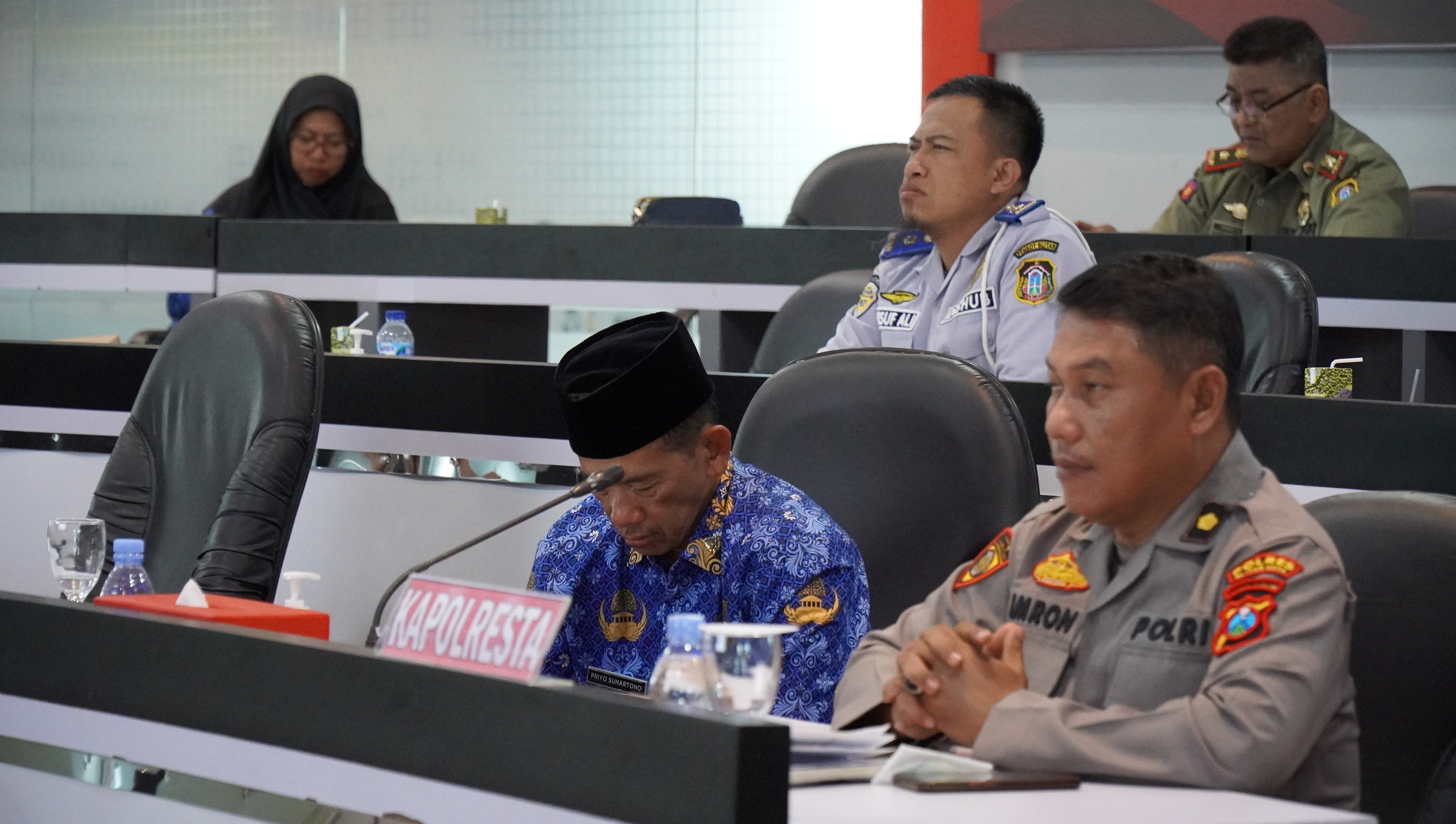 1 Desember 2025 - Zoom Meeting Rakor Antisipasi Momentum NATARU bersama MENDAGRI di Ruang ISC Diskominfotik