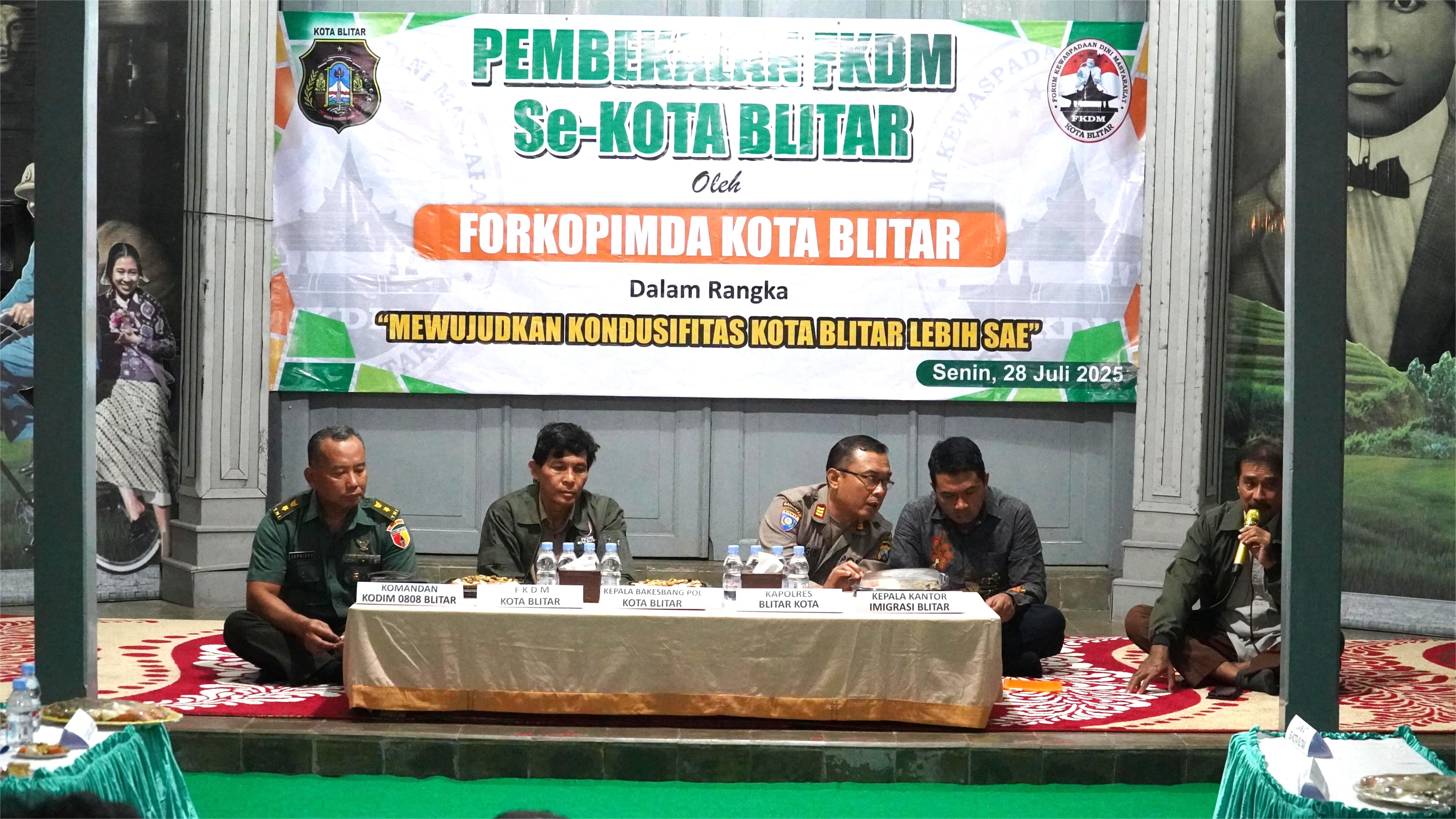 28 Juli 2025-Pembekalan FKDM se-Kota Blitar oleh FORKOPIMDA Kota Blitar di Balai Kesenian Istana Gebang