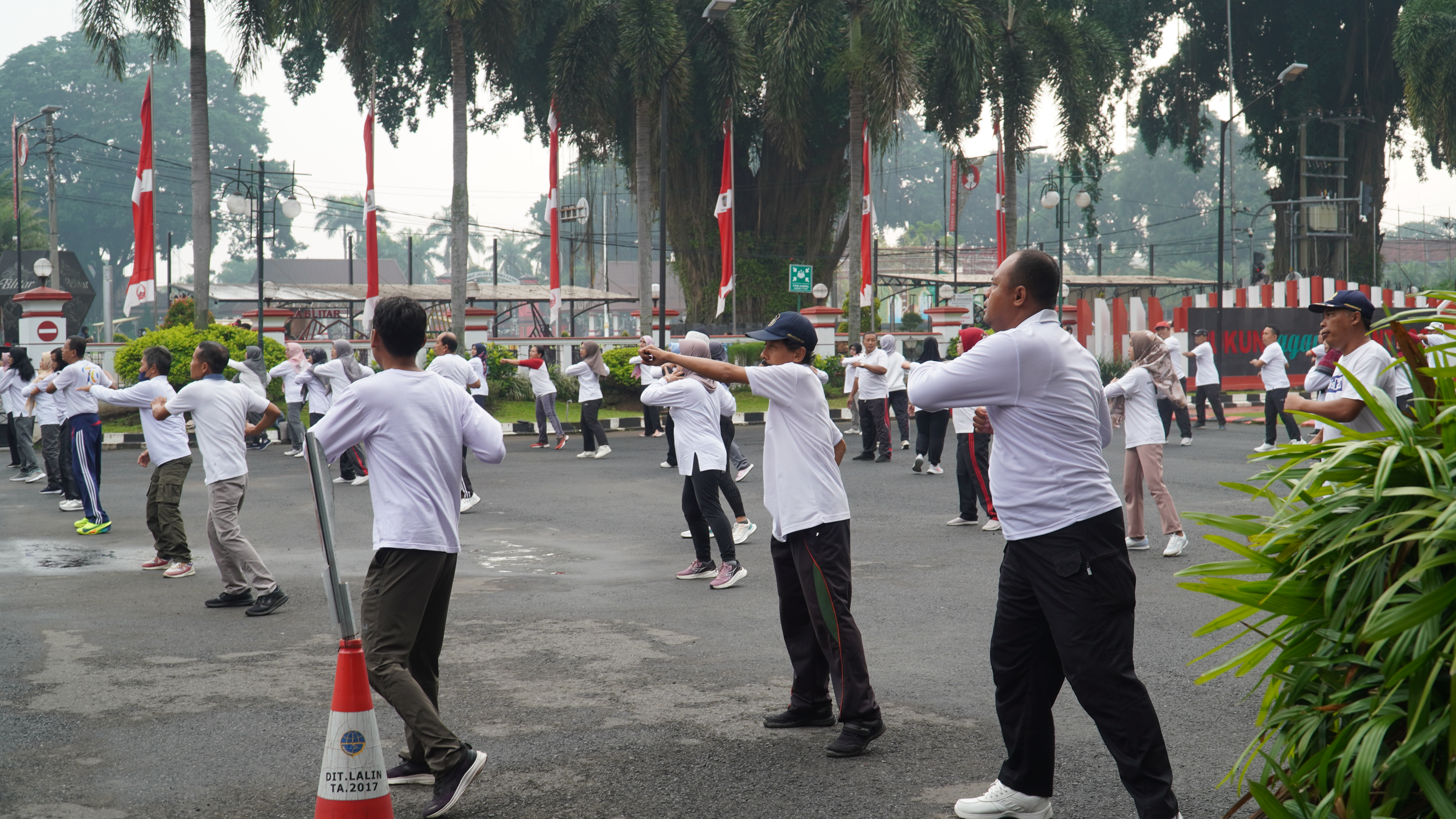 23 Mei 2025 - Senam Bersama ASN PEMKOT BLITAR
