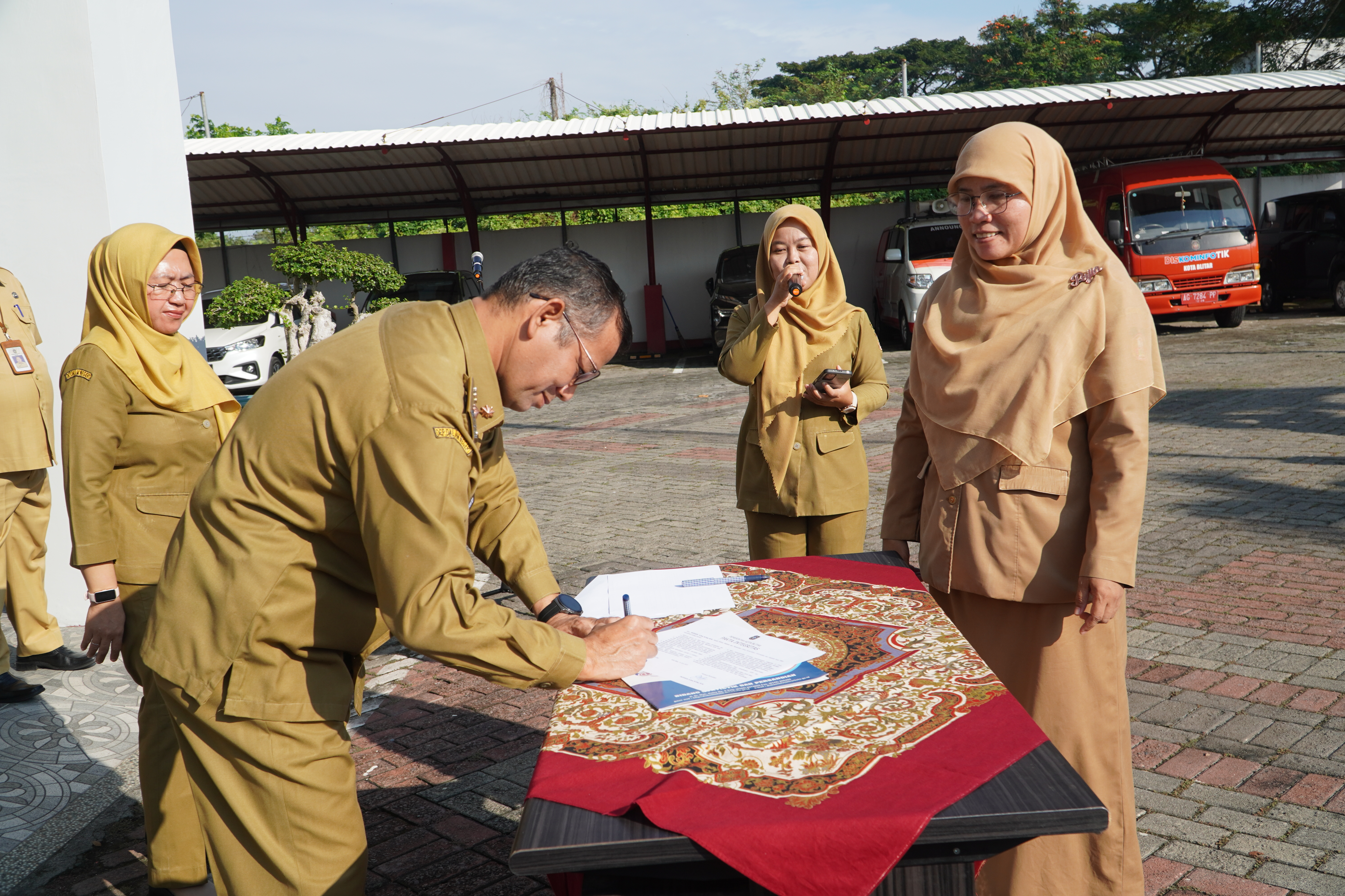 16 Juni 2025 - Penandatanganan Pakta Integritas