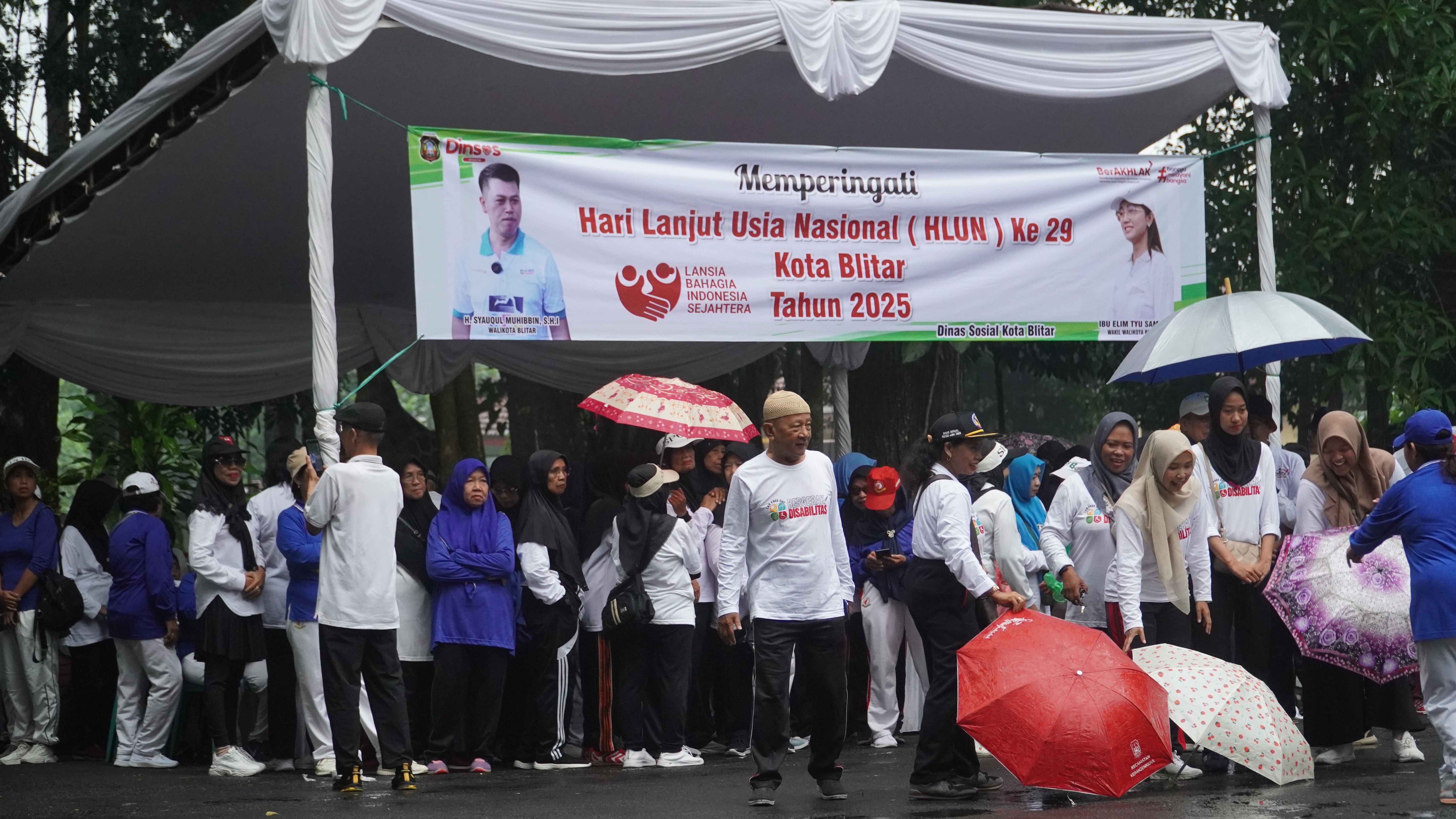 27 Mei 2025 - Pembukaan Senam Peringatan Hari Lanjut Usia Ke-29 Tahun 2025 di Taman Kebonrojo
