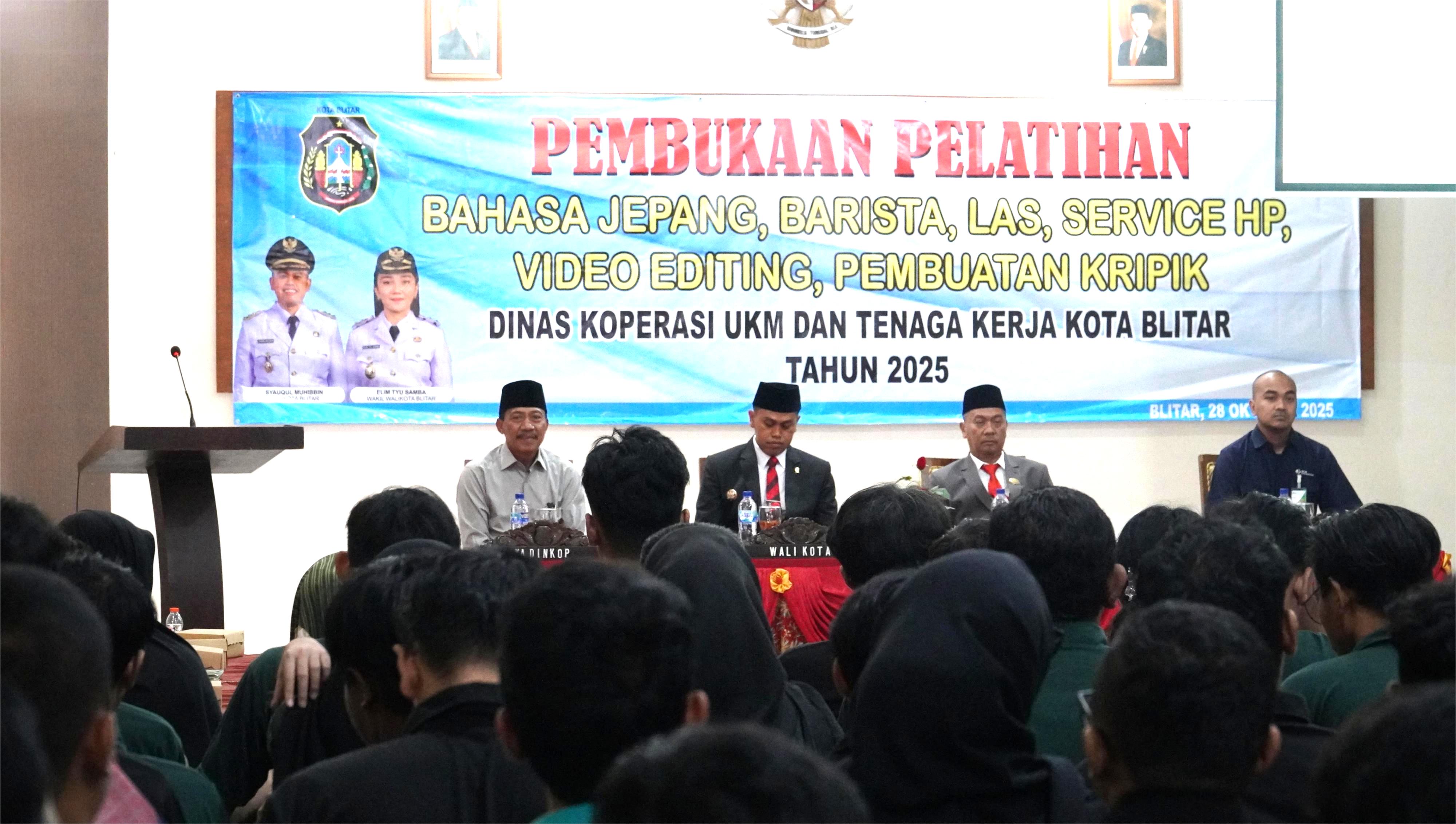 28 Oktober 2025 - Pembukaan Pelatihan bagi Pencari Kerja di Hotel Permai PKPRI