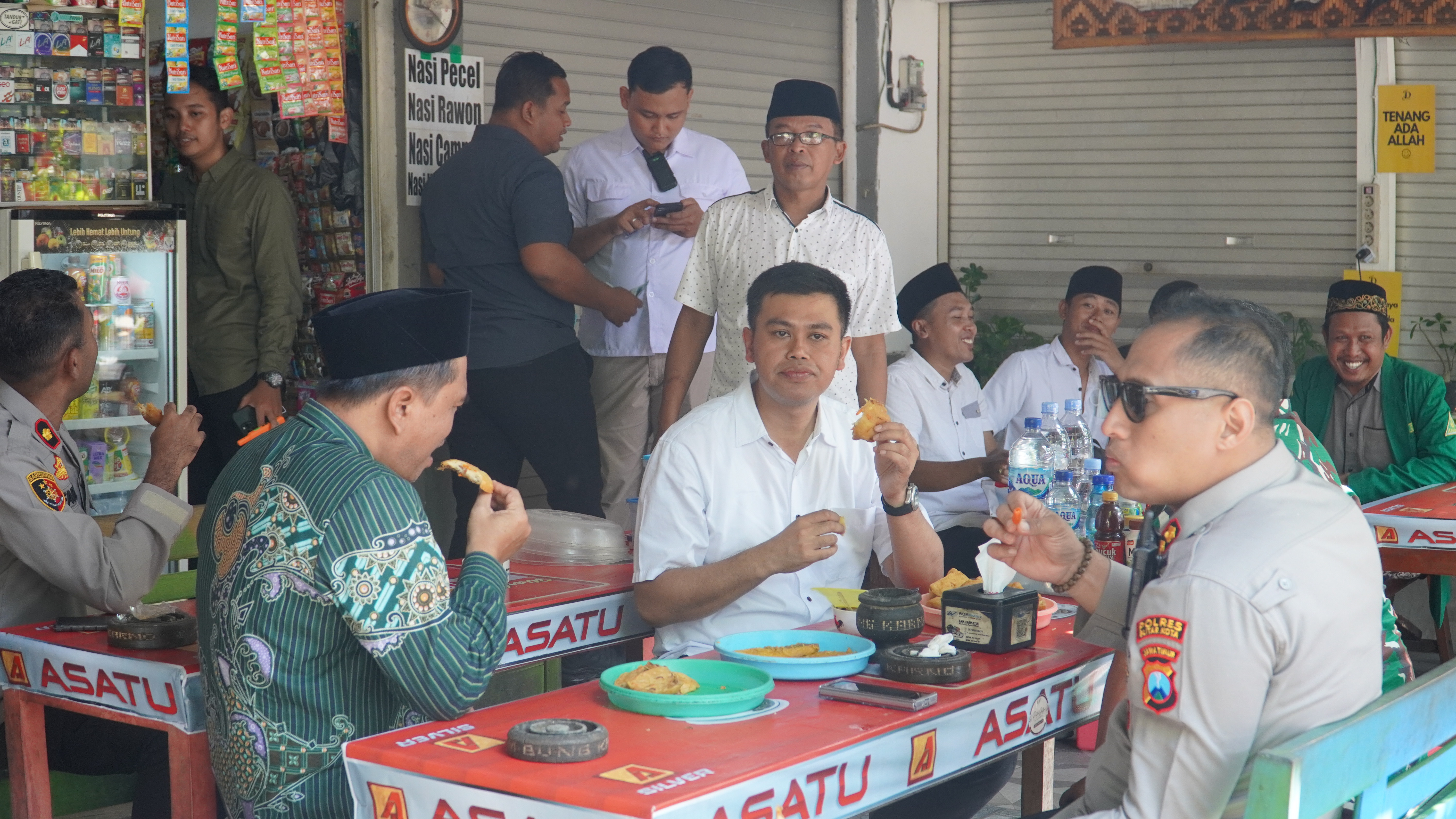 Sarapan Bareng Walikota Blitar &amp; Forkopimda di Warung Istana Gebang
