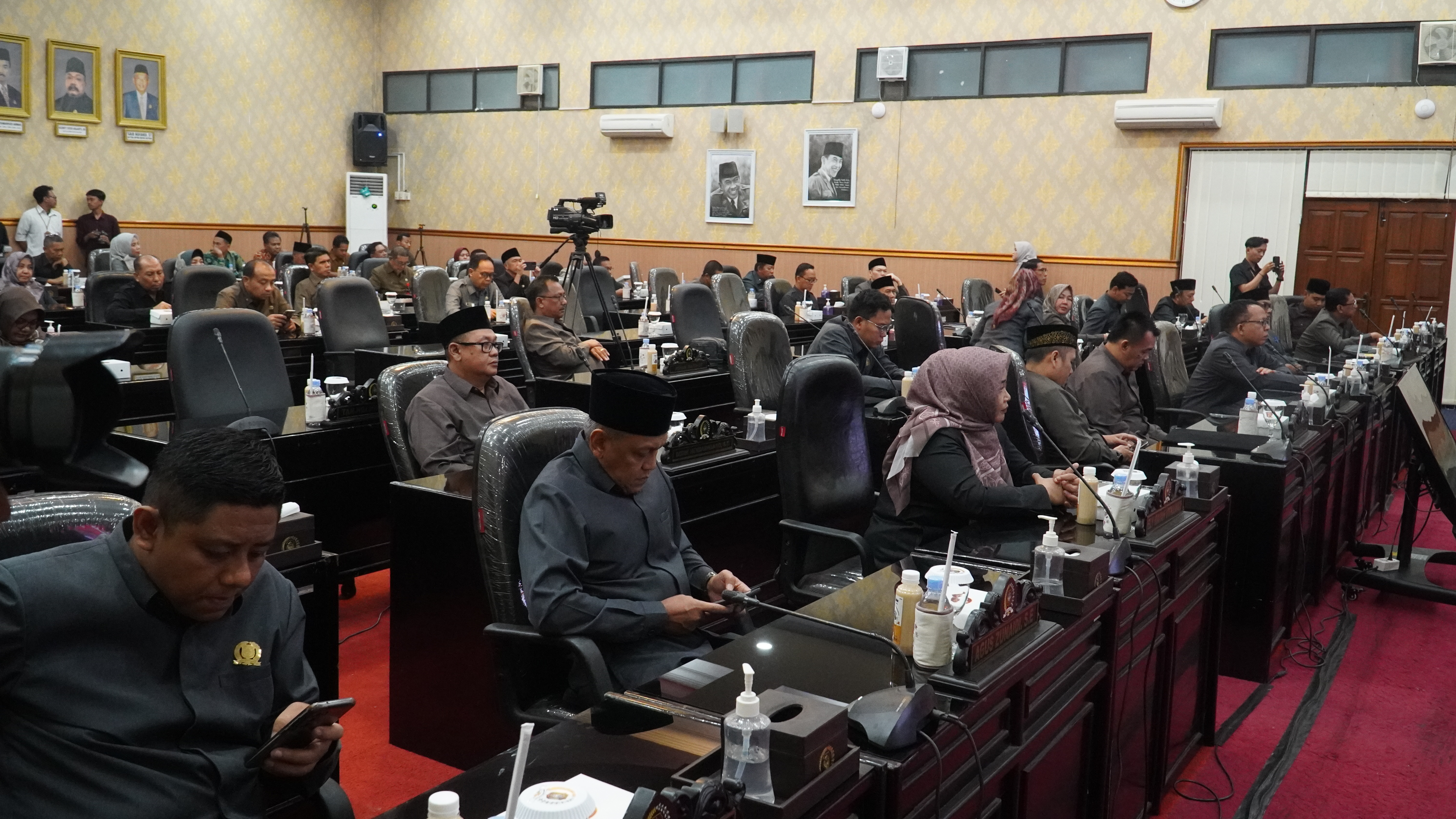 5 Mei 2025 - Rapat Paripurna DPRD