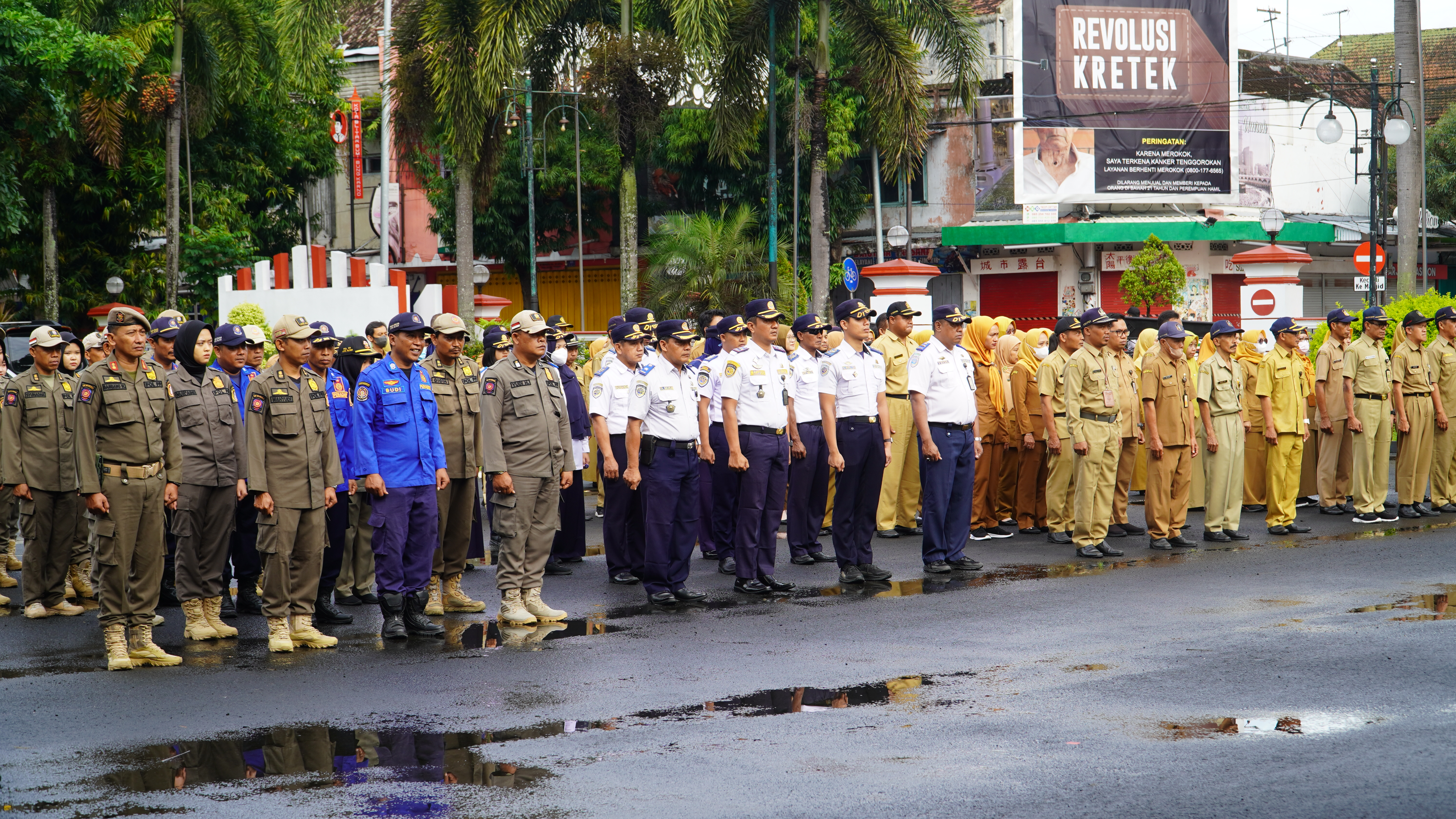 20 Januari 2025 - Apel Gabungan ASN PEMKOT BLITAR (BAPPEDA)