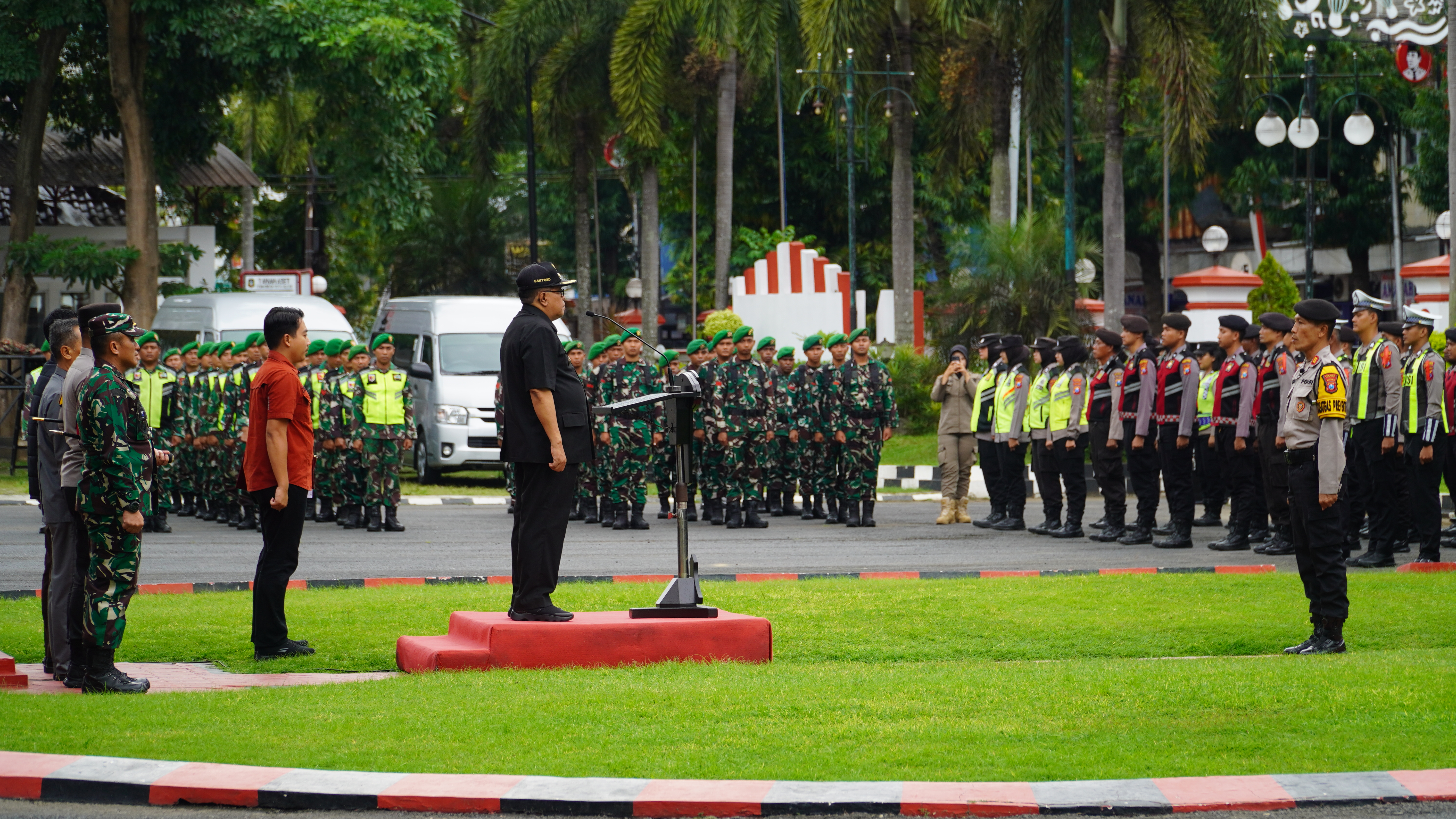 31 Desember 2024 - Apel gelar pasukan pergantian TAHUN BARU 2025