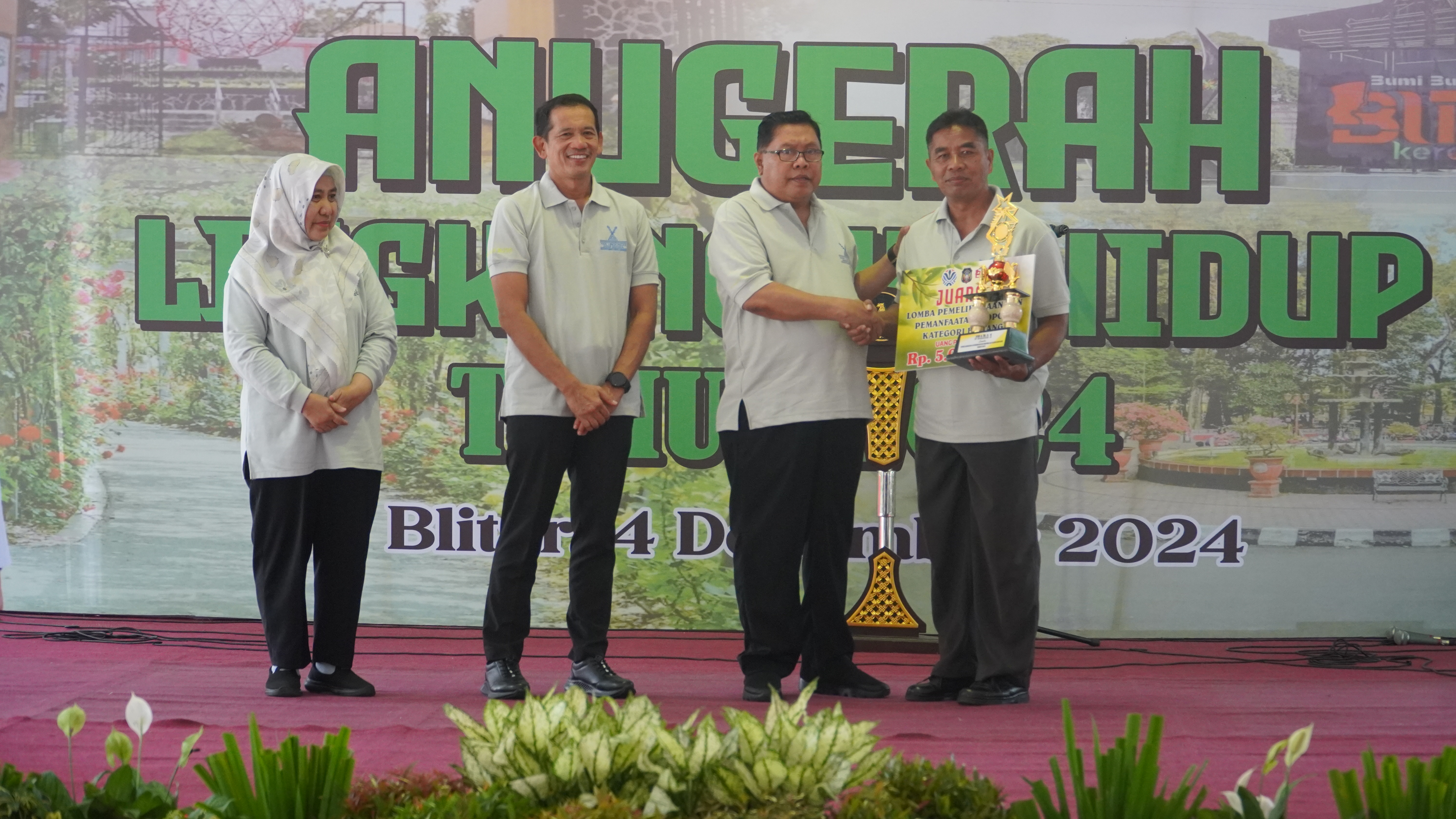 4 Desember 2024 -  Penghargaan LINGKUNGAN HIDUP 2024 di Taman Kebon Rojo