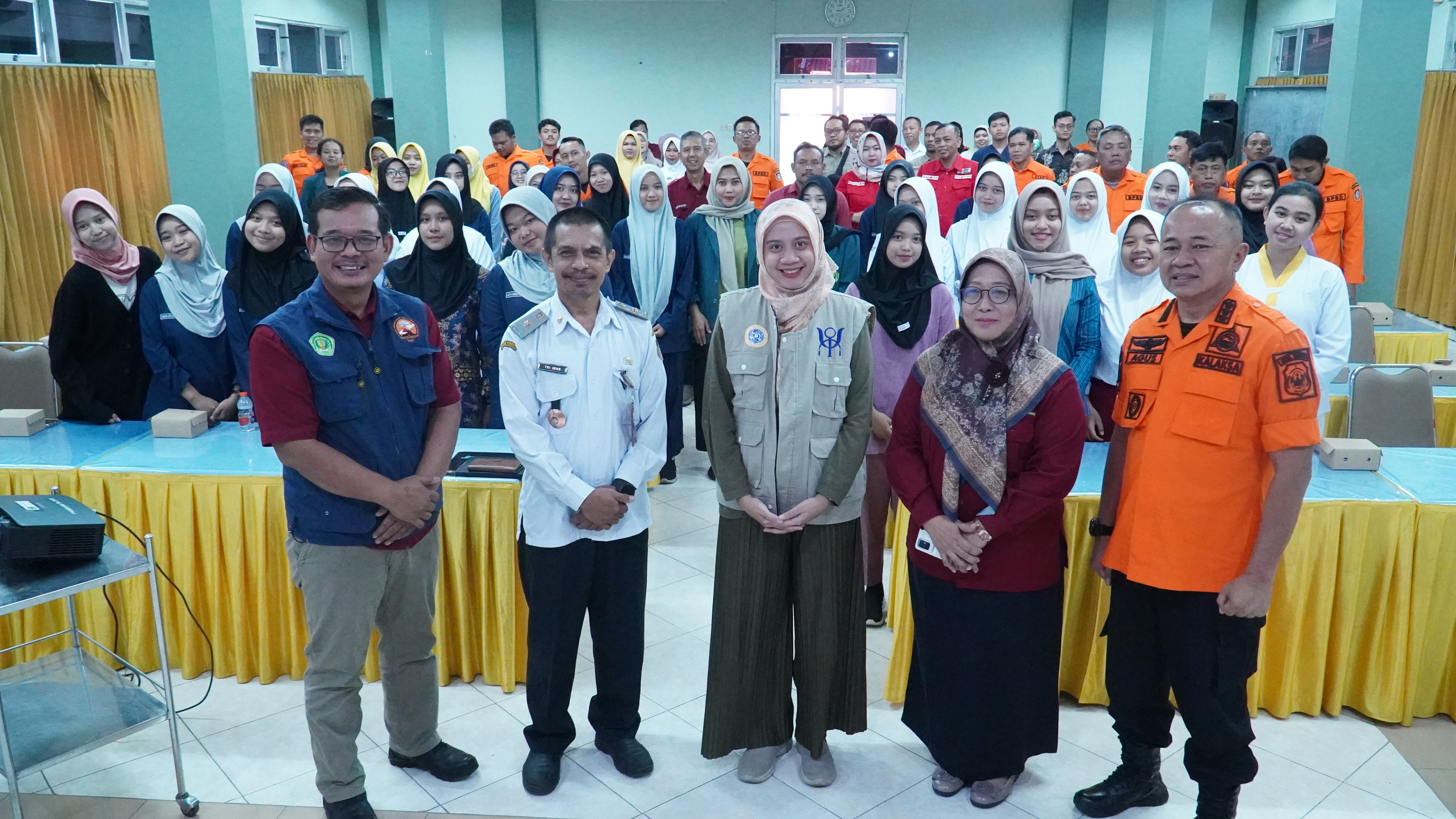 11 Juni 2025 - Pelatihan dan Simulasi Penanganan Trauma Psikologis Pasca Bencana di Aula Kampus POLKESMA BLITAR