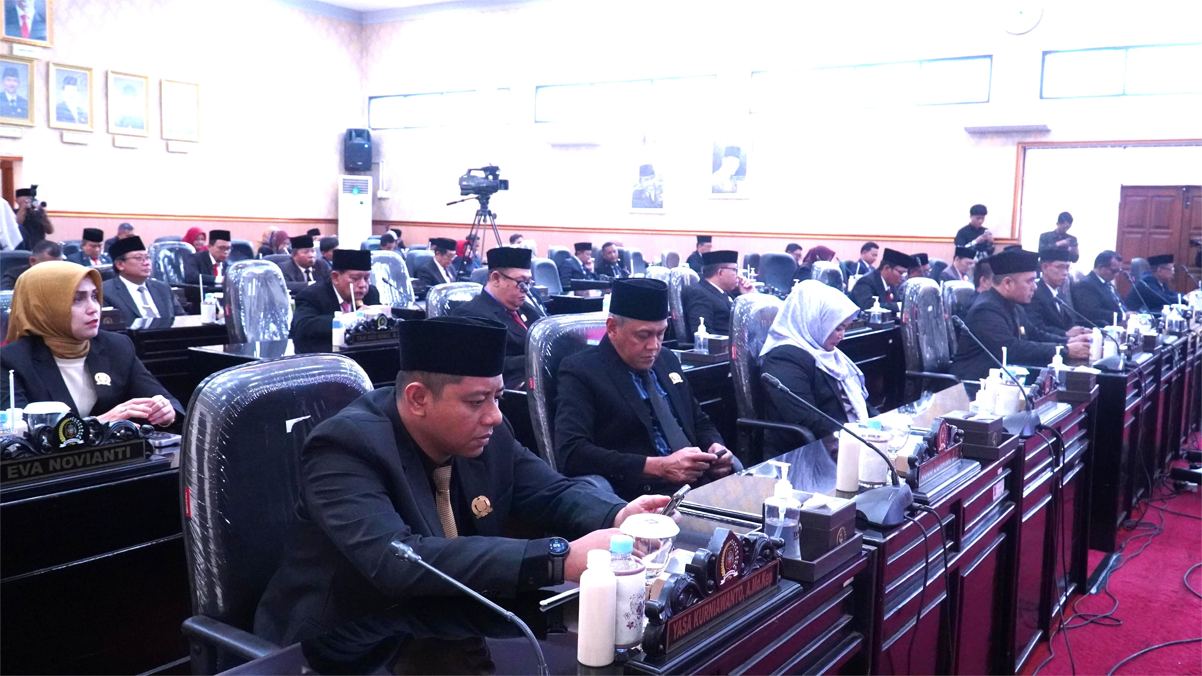 7 Juli 2025-RAPAT PARIPURNA DPRD