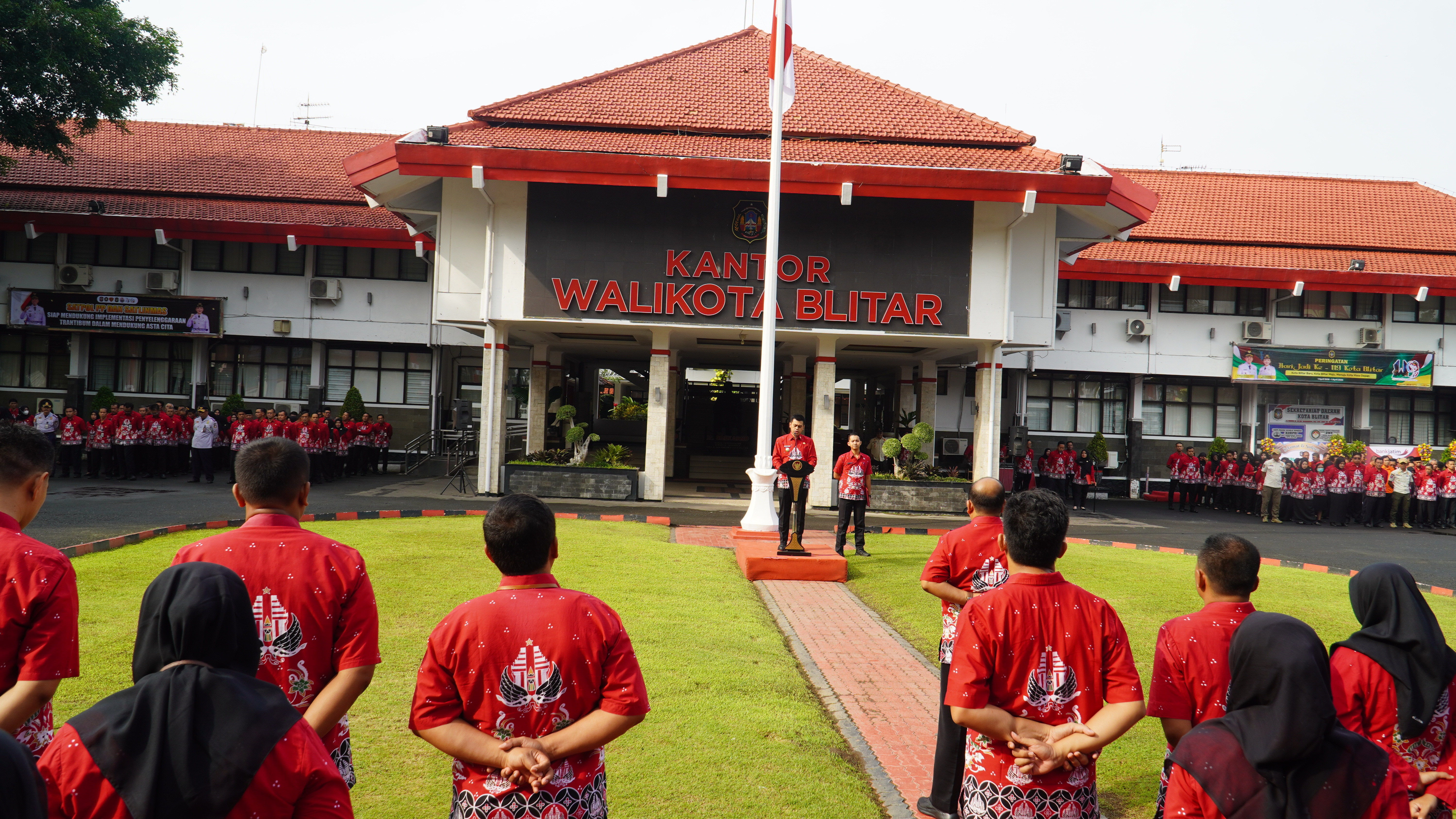 27 Maret 2025 - Apel Gabungan ASN PEMKOT BLITAR (Bakesbangpol)