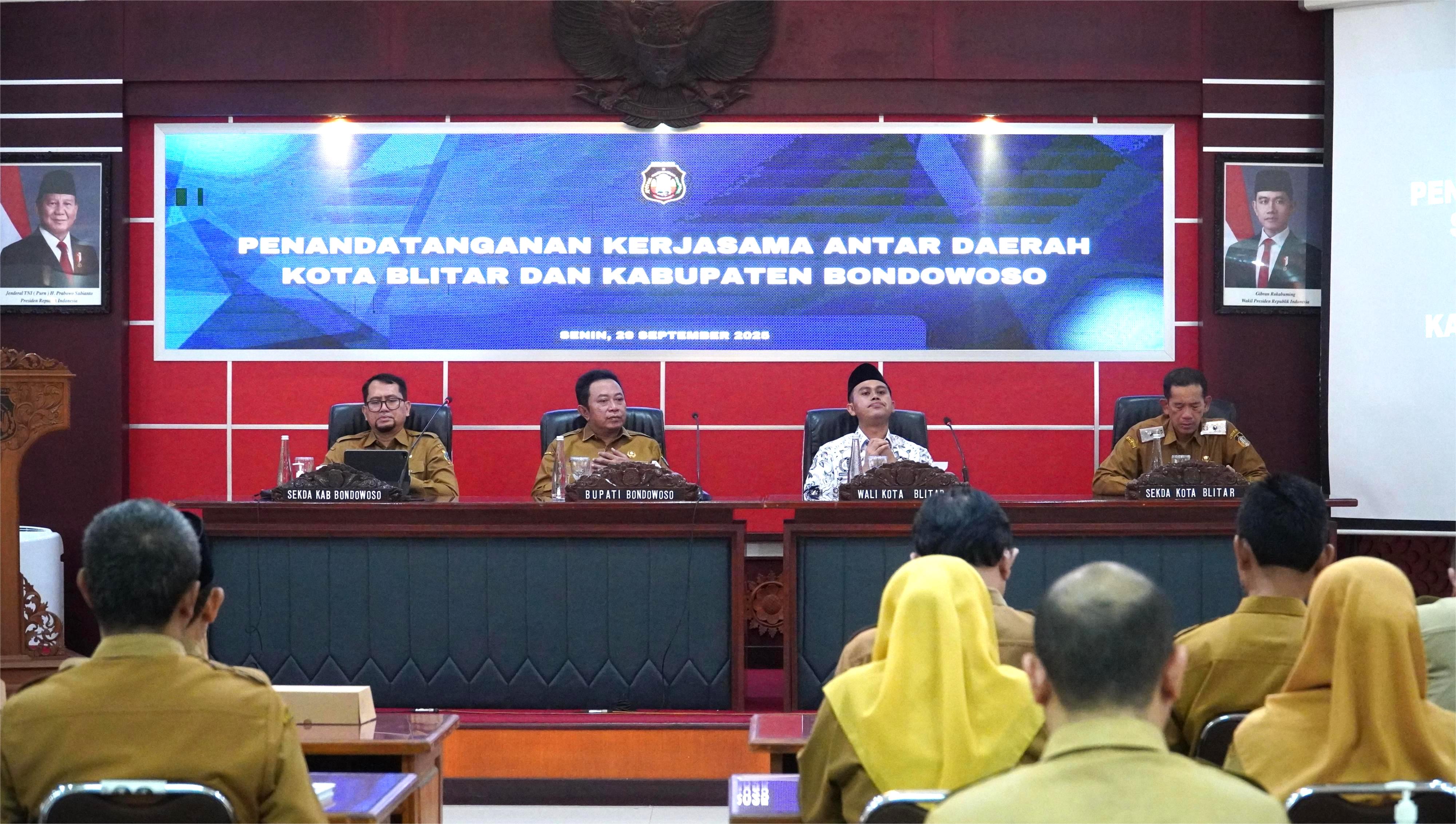29 September 2025- Penandatanganan MOU antara PEMKOT BLITAR dengan PEMKAB BONDOWOSO
