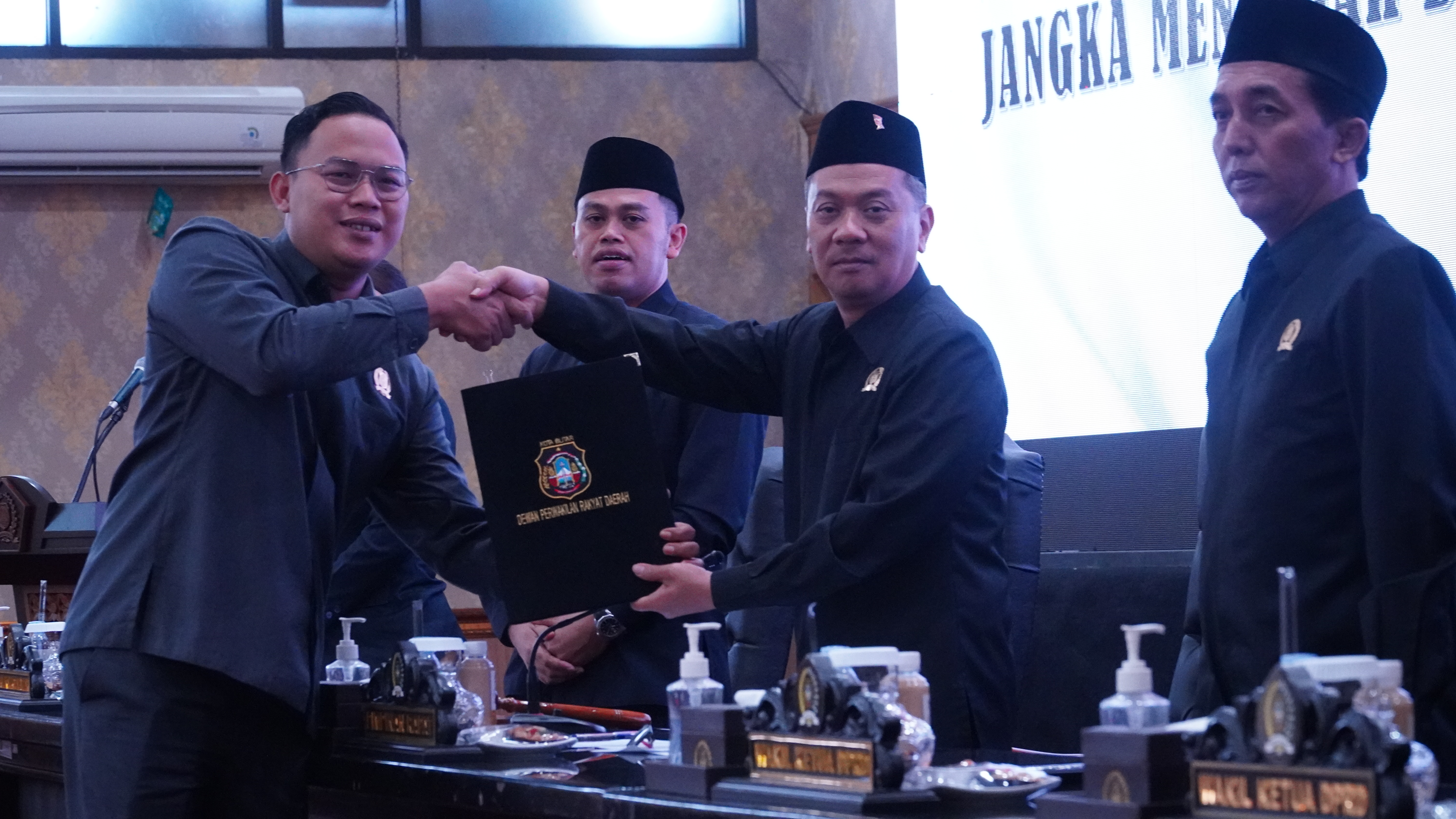 17 Juli 2025-Rapat Paripurna DPRD