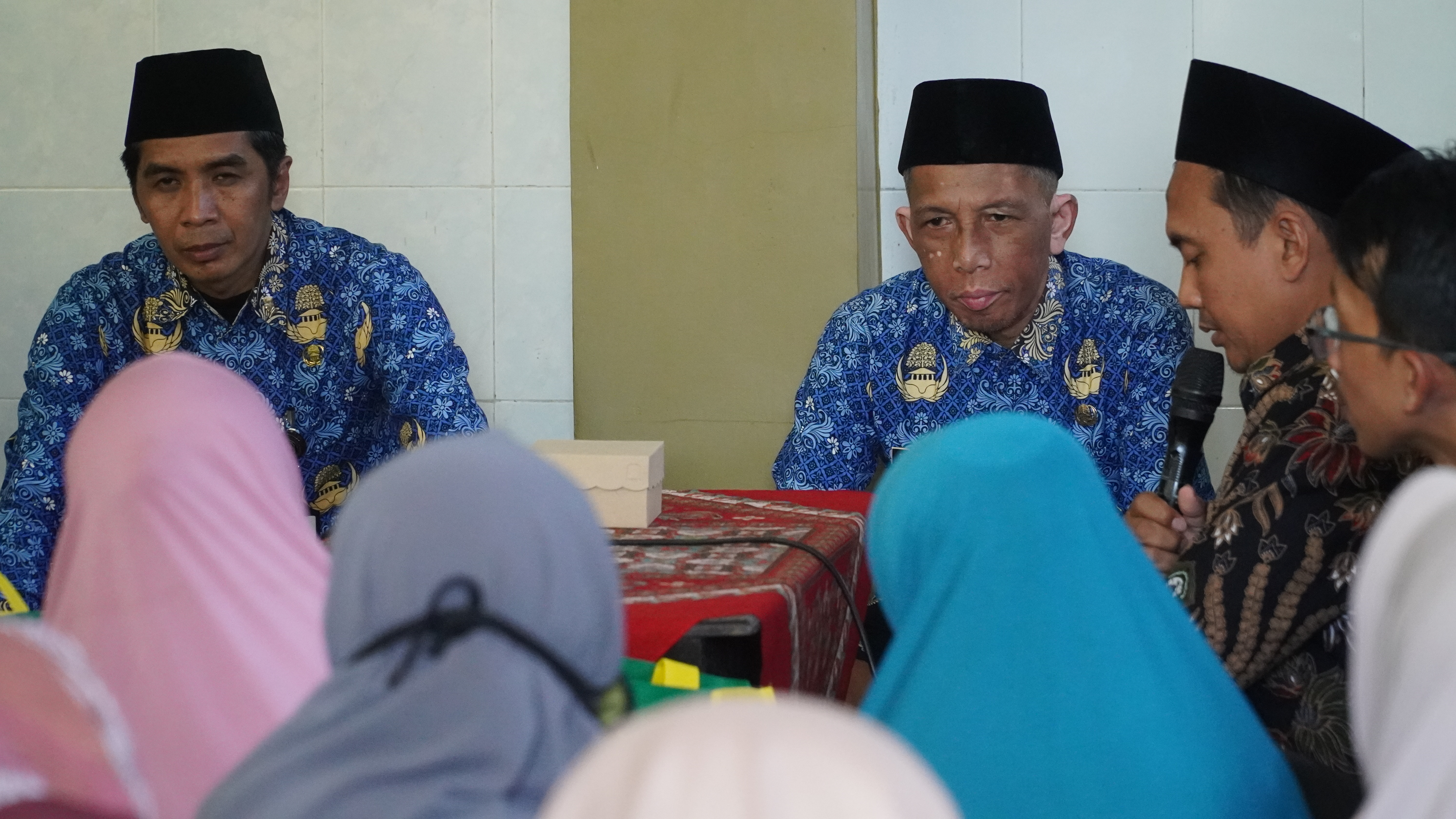19 Desember 2024 - Penyerahan SEMBAKO BAZNAS (KEPANJENKIDUL) di Masjid Baiturahaman  Kemenag kOTA Blitar