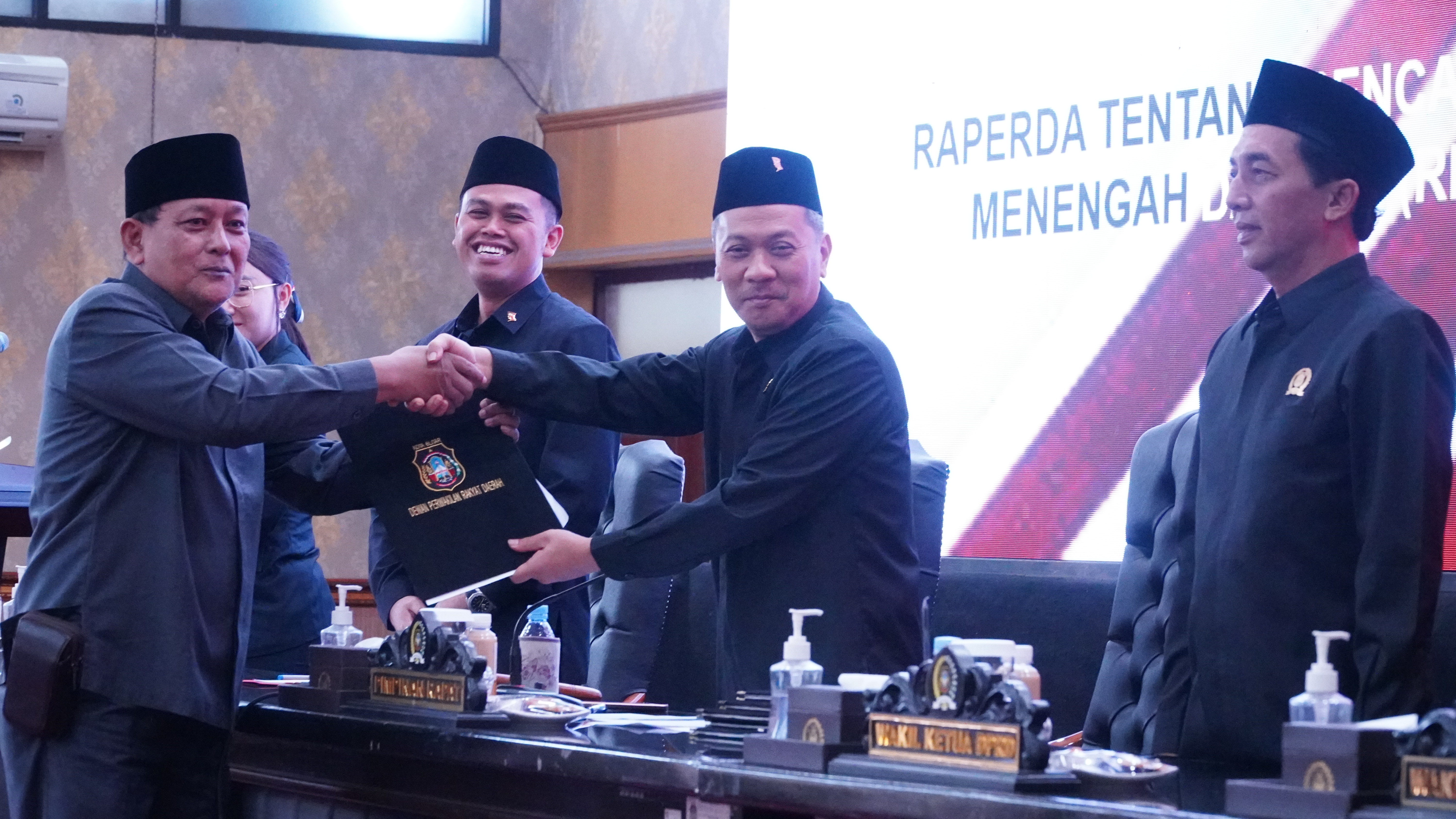 17 Juli 2025-Rapat Paripurna DPRD