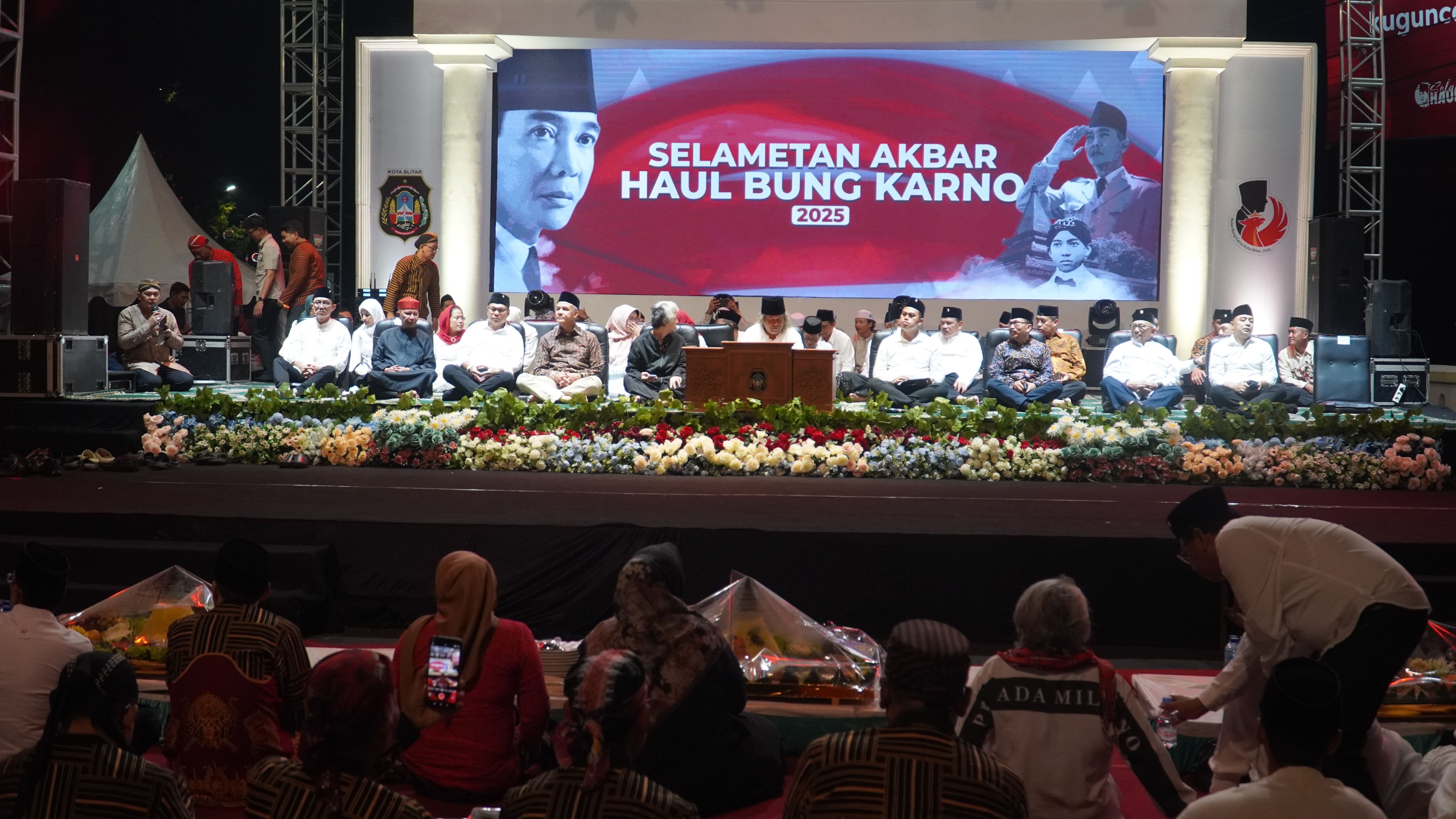 20 Juni 2025 - Selamatan Akbar HAUL BUNG KARNO di Perempatan PGSD UM Blitar