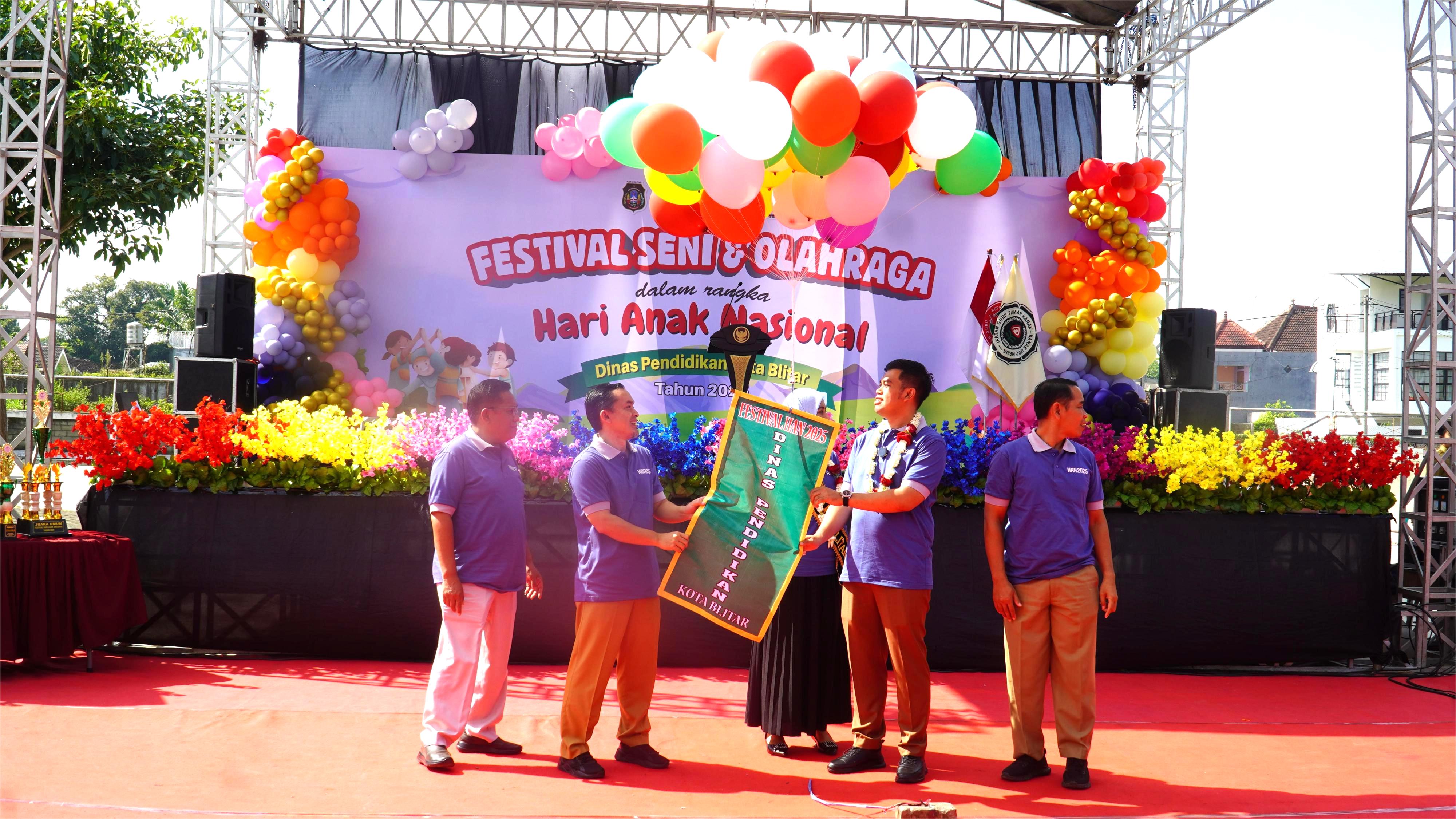 3 Juni 2025 - Peringatan Hari Anak Nasional Ke-41 Tahun 2025 di Sport Center Kota Blitar