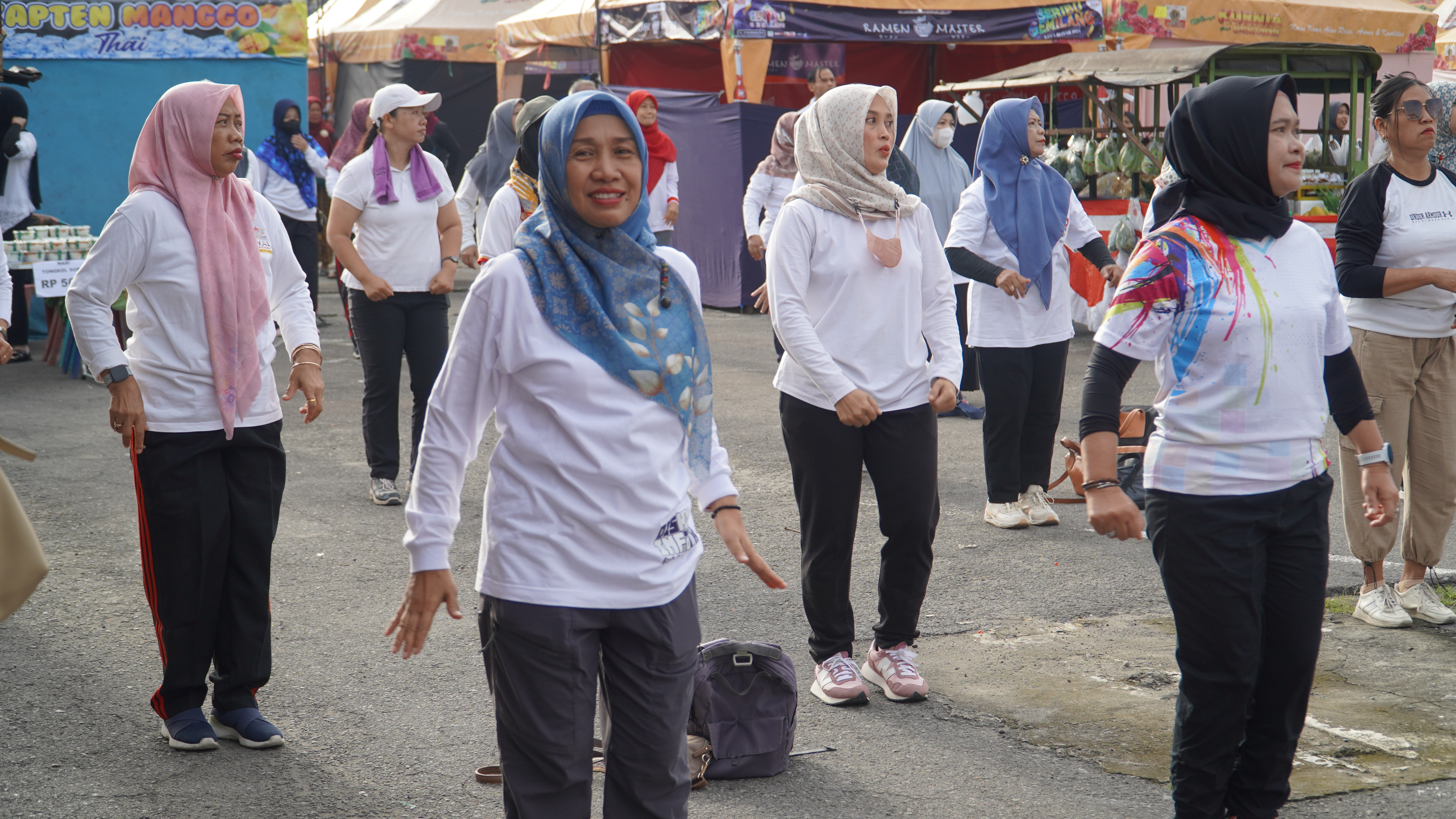 27 Desember 2024 - Senam bersama ASN PEMKOT BLITAR di terminal Patria