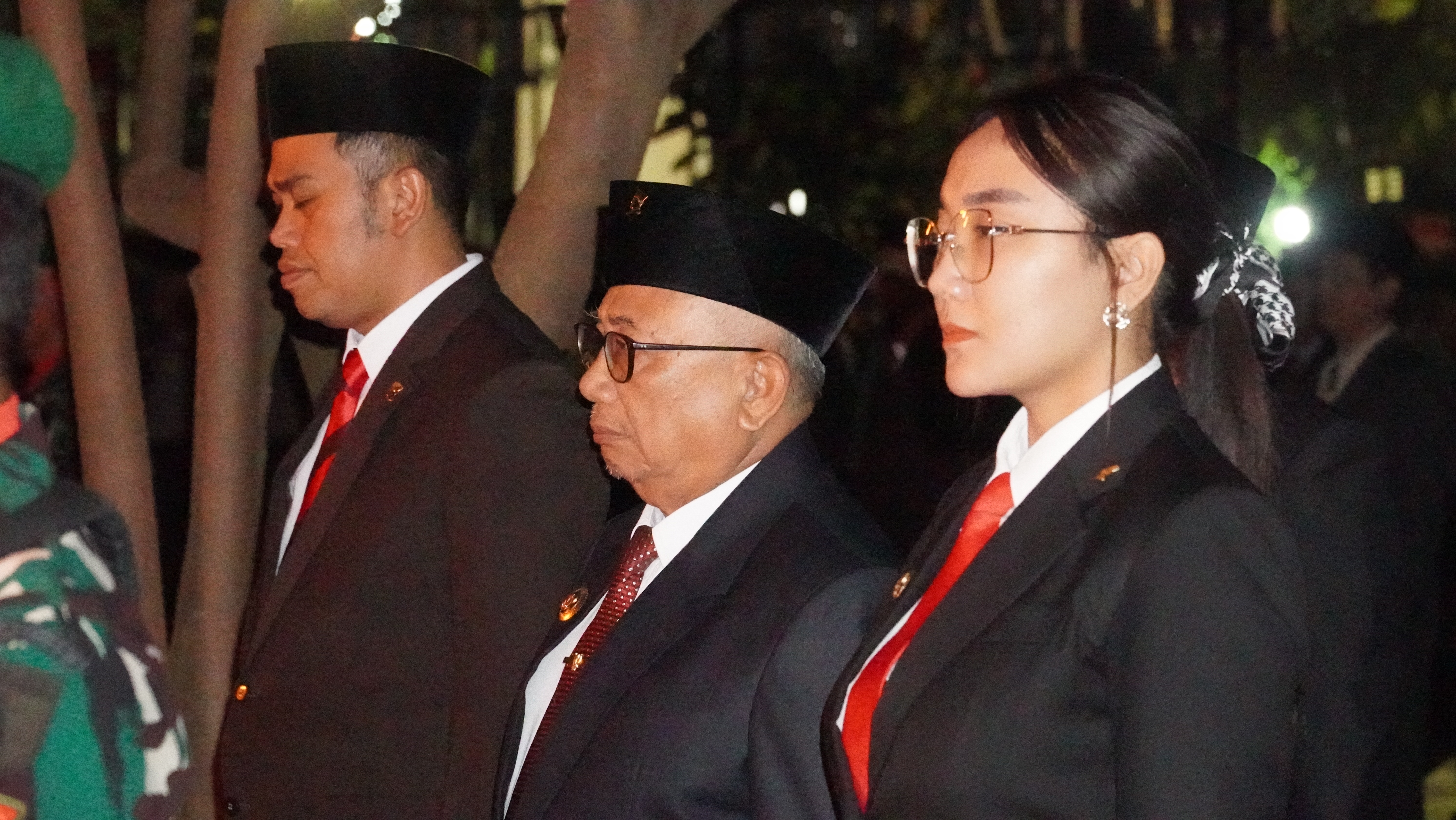16 Agustus Apel Kehormatan &amp;amp; Renungan Suci HUT K-80 Kemerdekaan RI di TMP R Wijaya