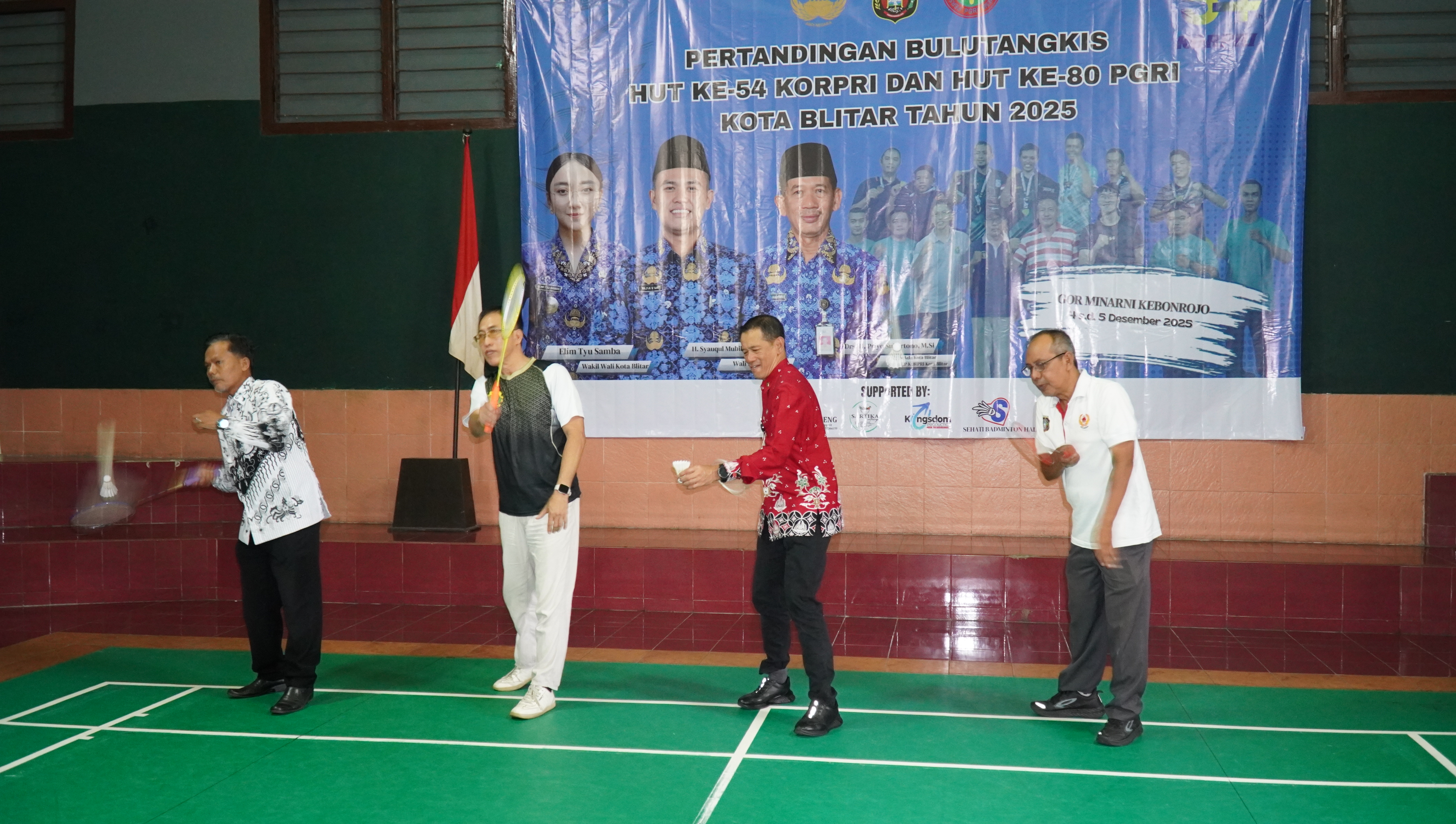4 Desember 2025 -  Pembukaan Turnamen Bulu Tangkis KORPRI di GOR MINARNI Kebonrojo