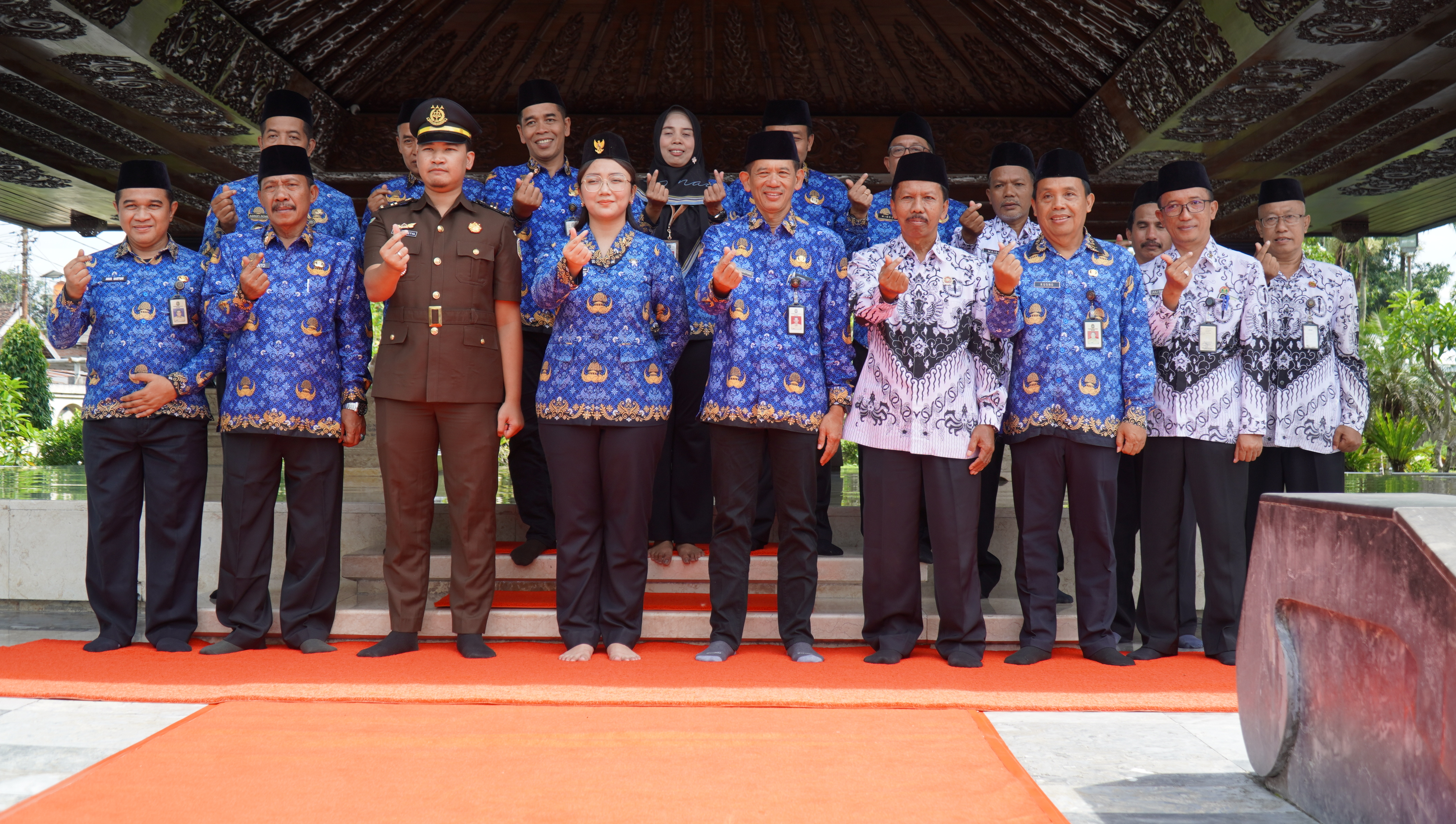 1 Desember 2025 - Upacara Peringatan HUT K-54 KORPRI &amp;amp;amp; HUT K-80 PGRI Pemkot Blitar Tahun 2025