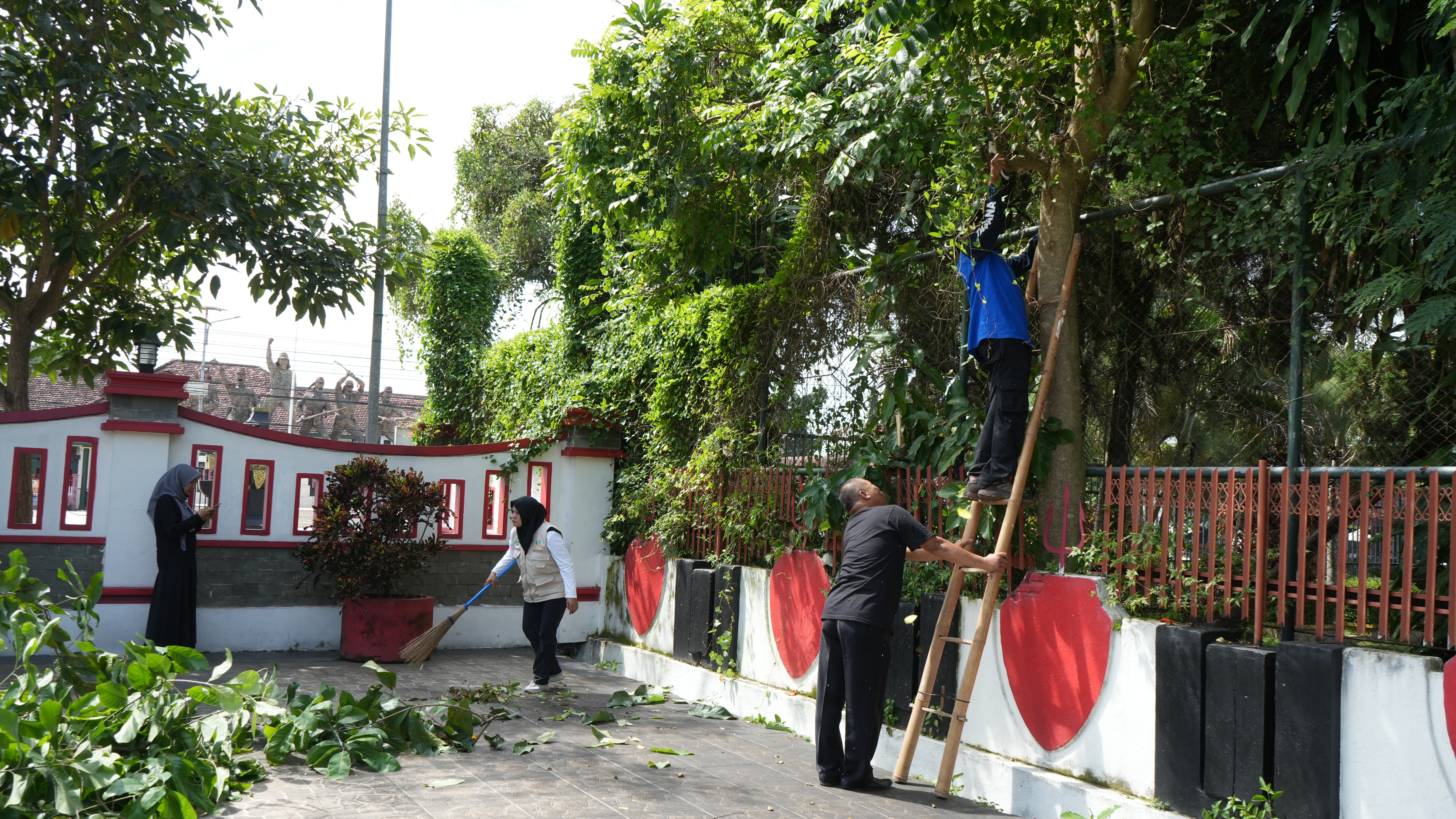 22 Desember 2025- Kerja Bakti Sosial dan Tabur Bunga
