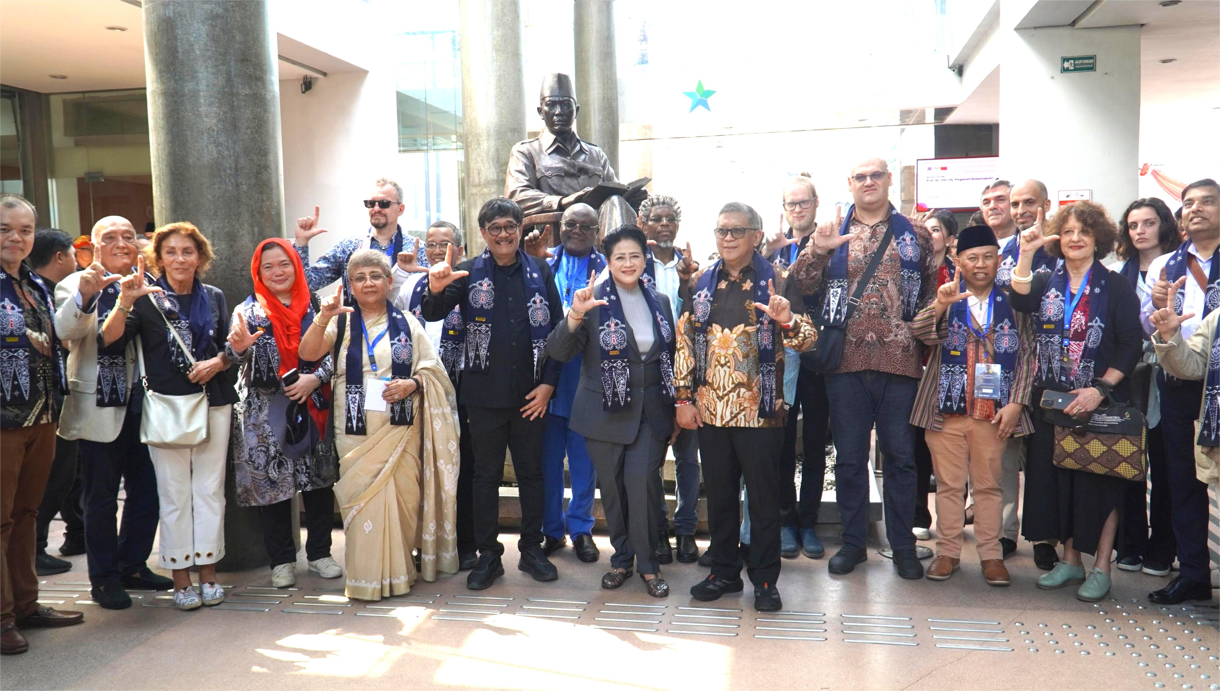 1 November 2025-Seminar Internasional Bertajuk &amp;#039;&amp;#039;BUNG KARNO IN A GLOBAL HISTORY di Auditorium Sukarno Perpusnas Bung Karno