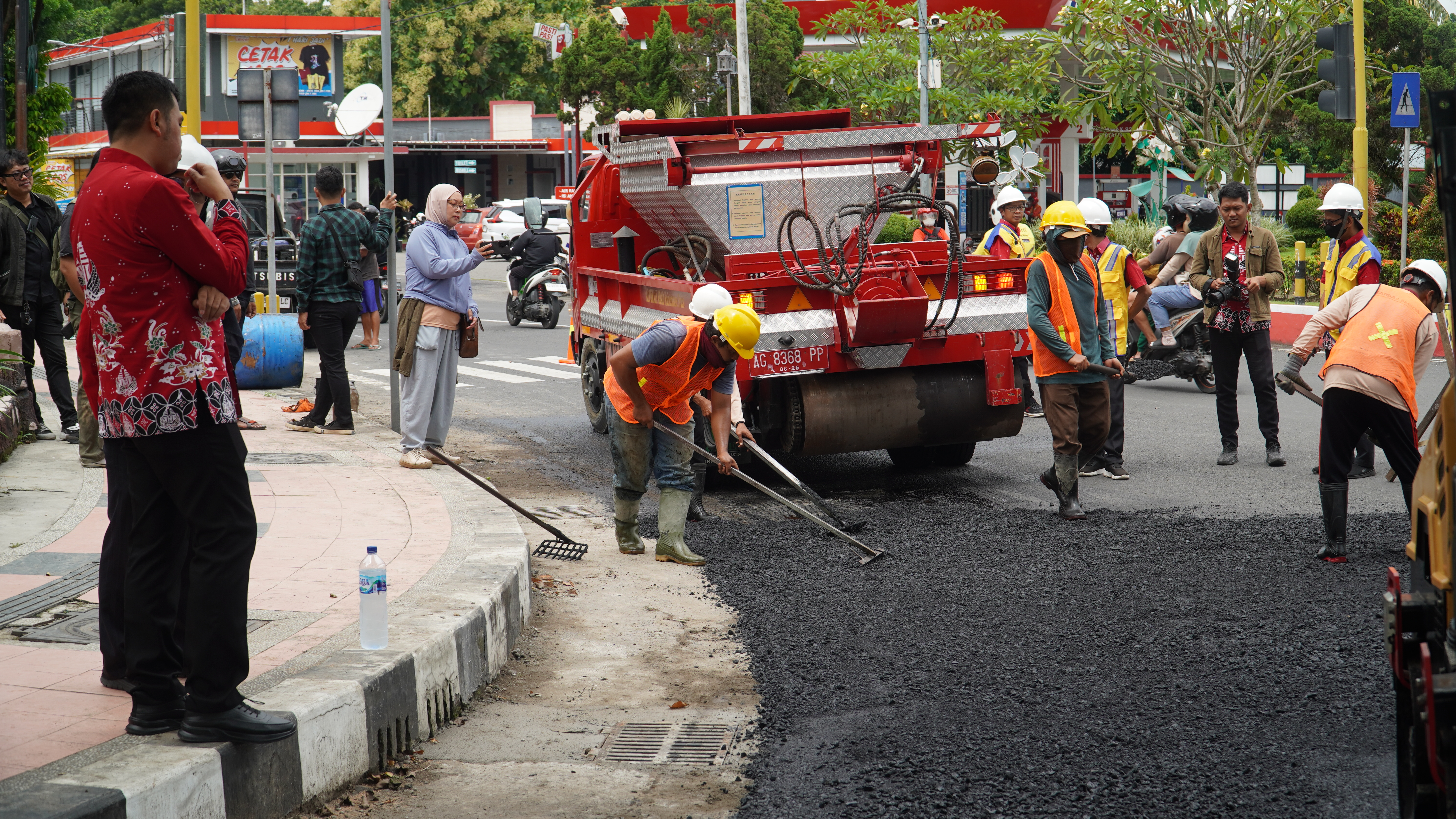 20 Maret 2025 - Monitoring Penambalan Jalan  di jln Diponegoro (depan SMKN 3)