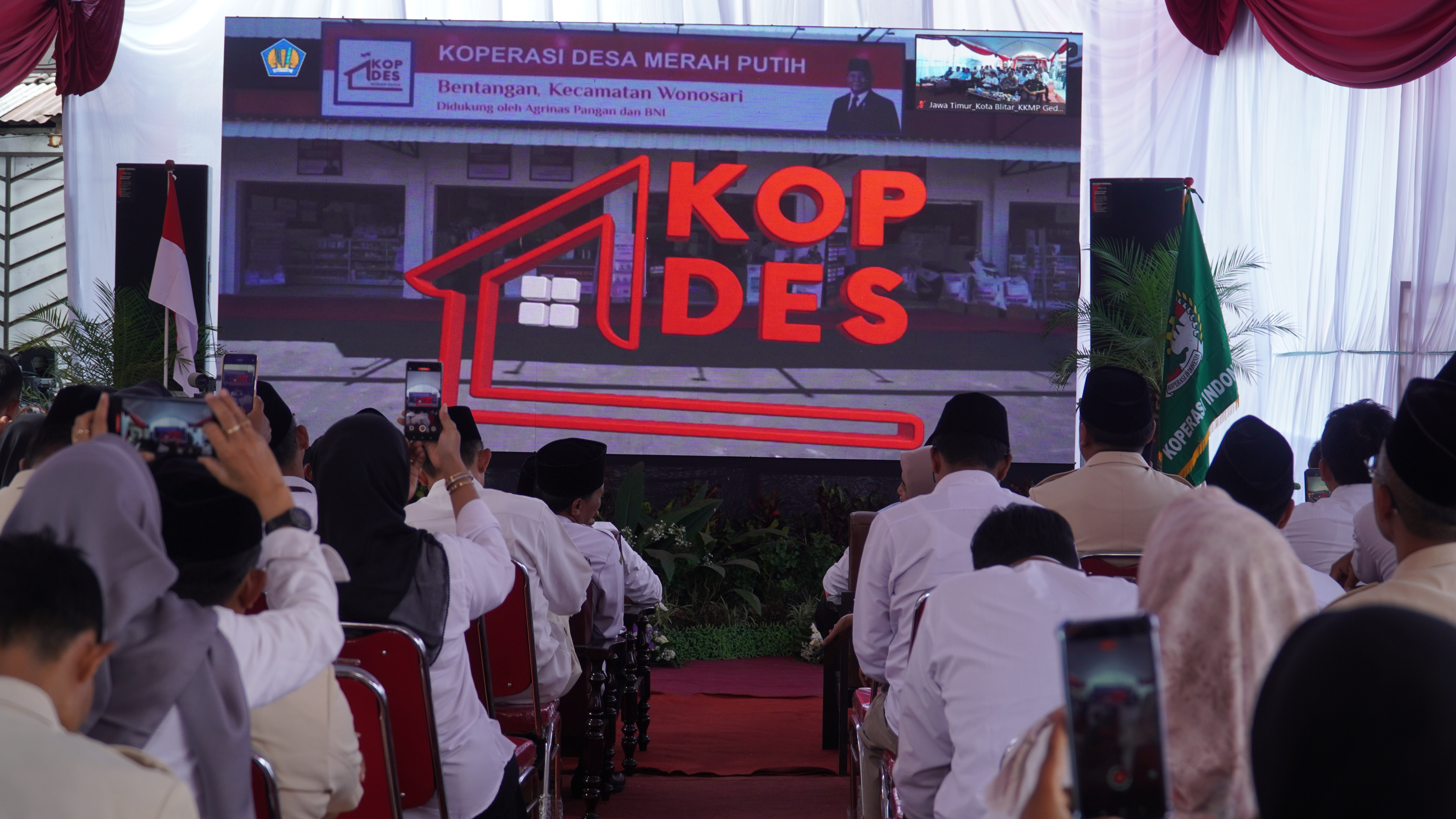 21 Juli 2025-Launching Kelembagaan 80.000 Koperasi Desa Kelurahan Merah Putih scr zoom di exs Kel.Gedog