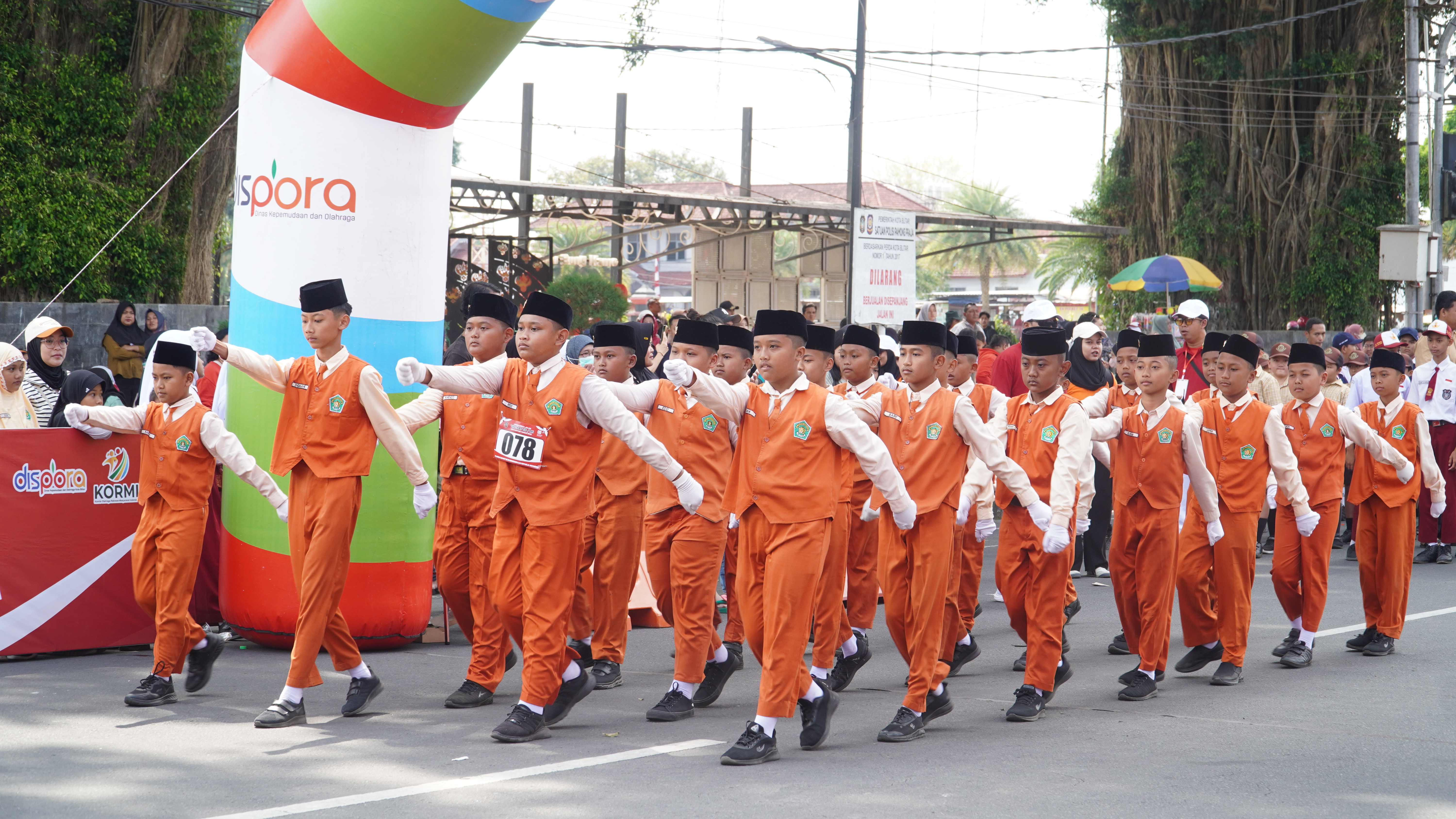 11 Agustus 2025-Pemberangkatan Gerak Jalan Tingkat SD MI