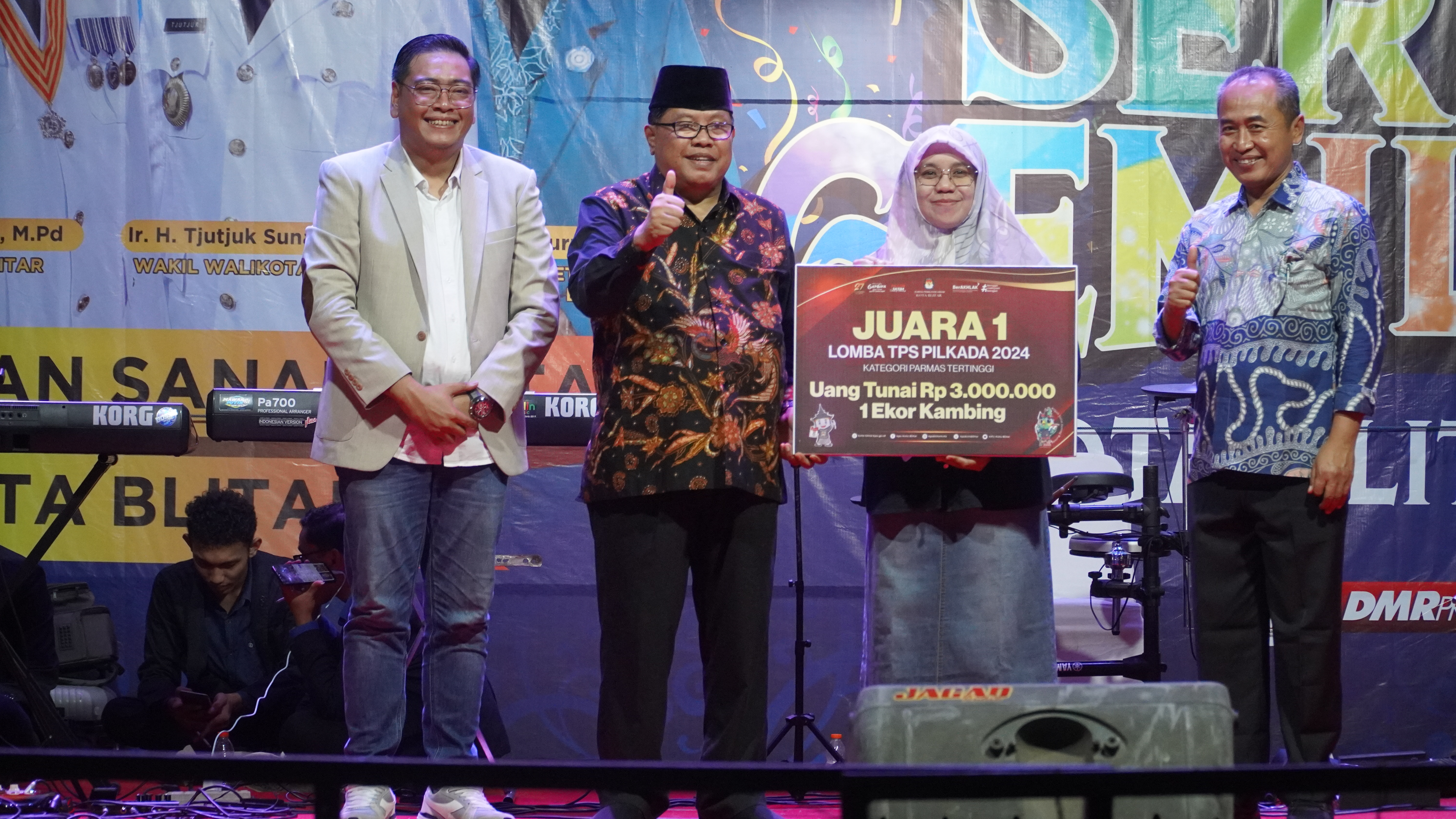 23 Desember 2024 - Penyerahan Hadiah TPS &amp;amp; Lomba foto di TPS PILKADA SERENTAK Tahun 2024