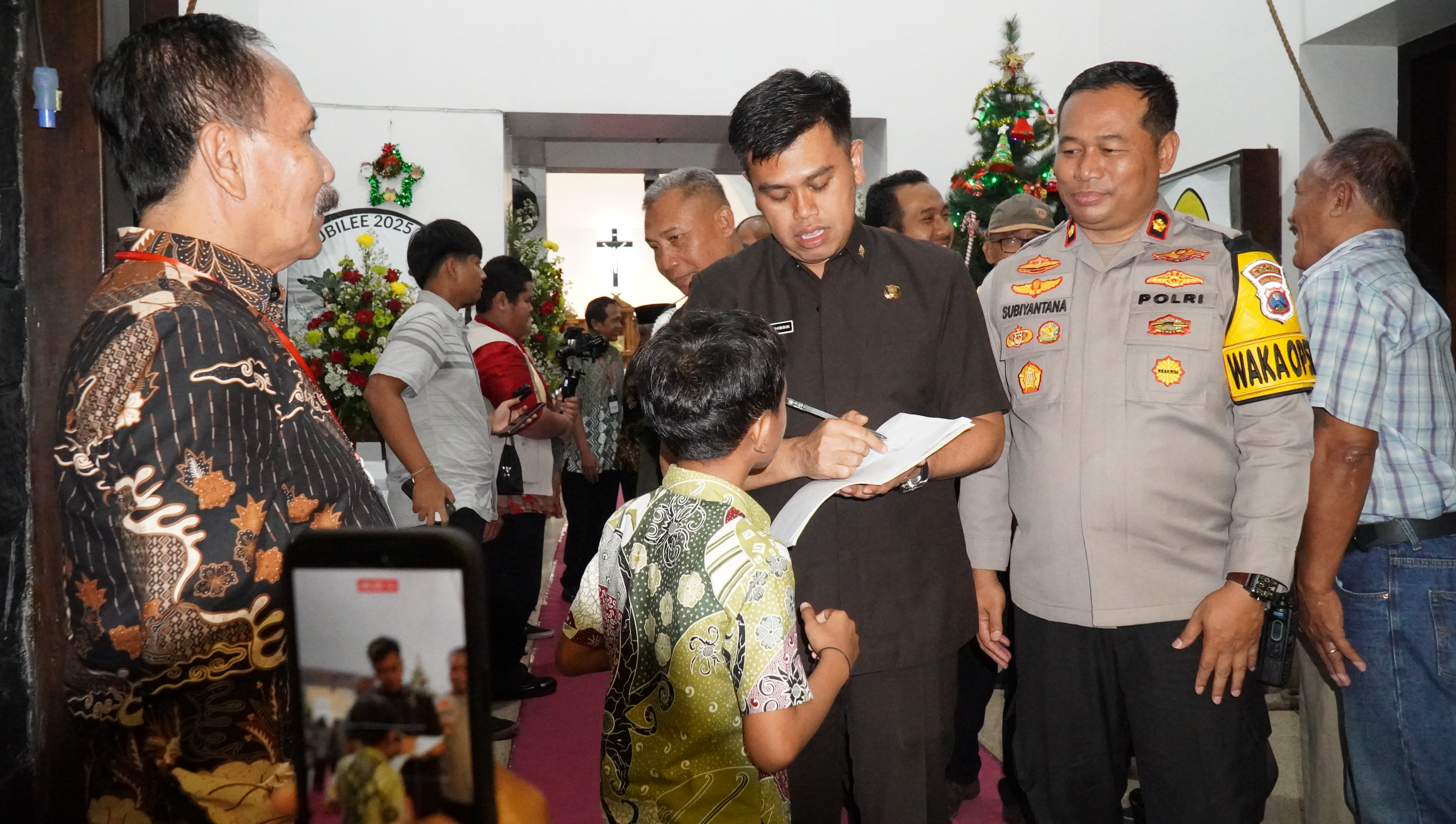 24 Desember 2025 Kunjungan Walikota dan Forkopimda ke Gereja Santa Maria, Gereja Santo Yusuf dan GKJW