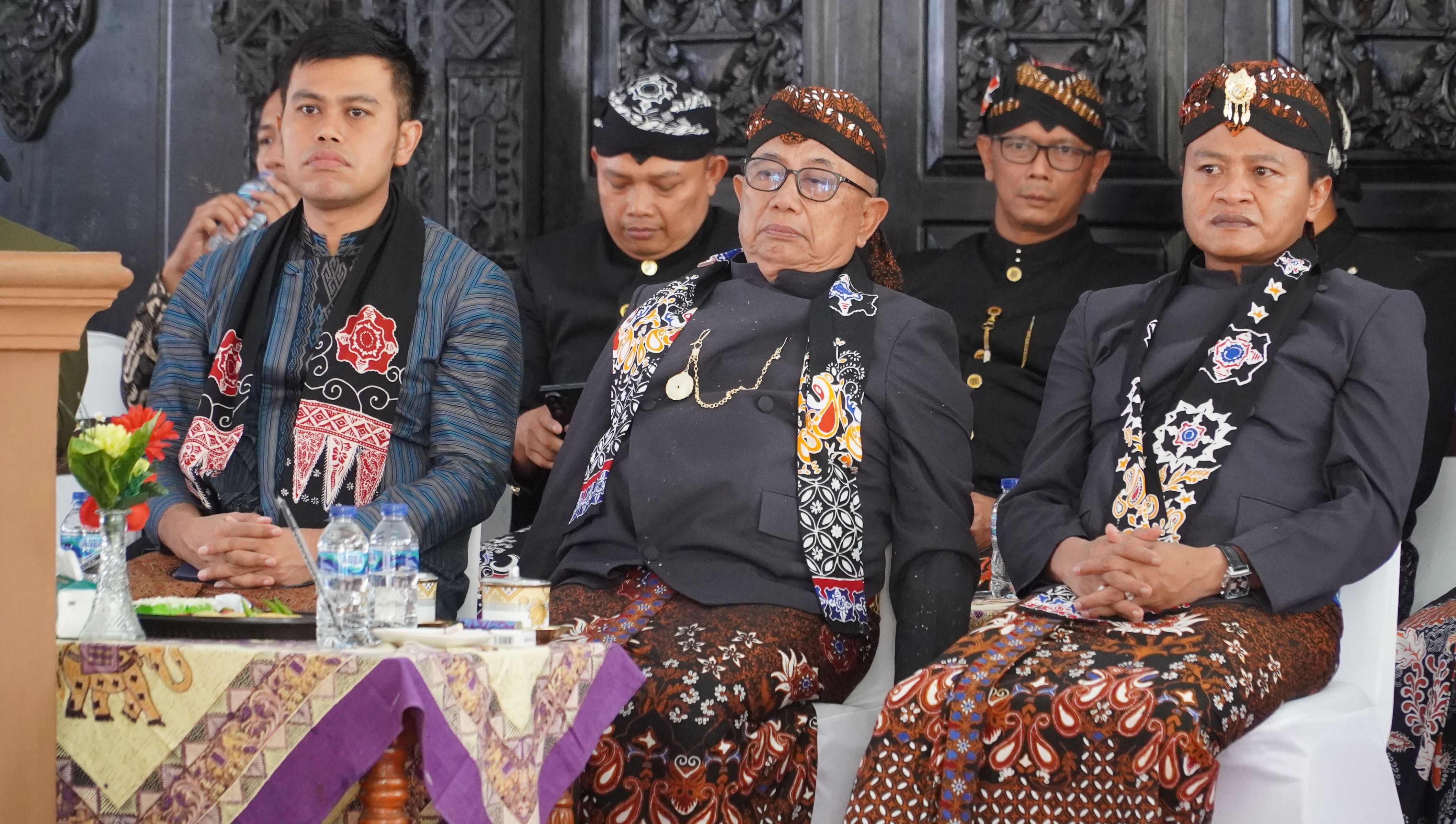 6 September 2025-Upacara Adat Jamasan Gong Kyai Pradah di Aloon-Aloon Lodoyo