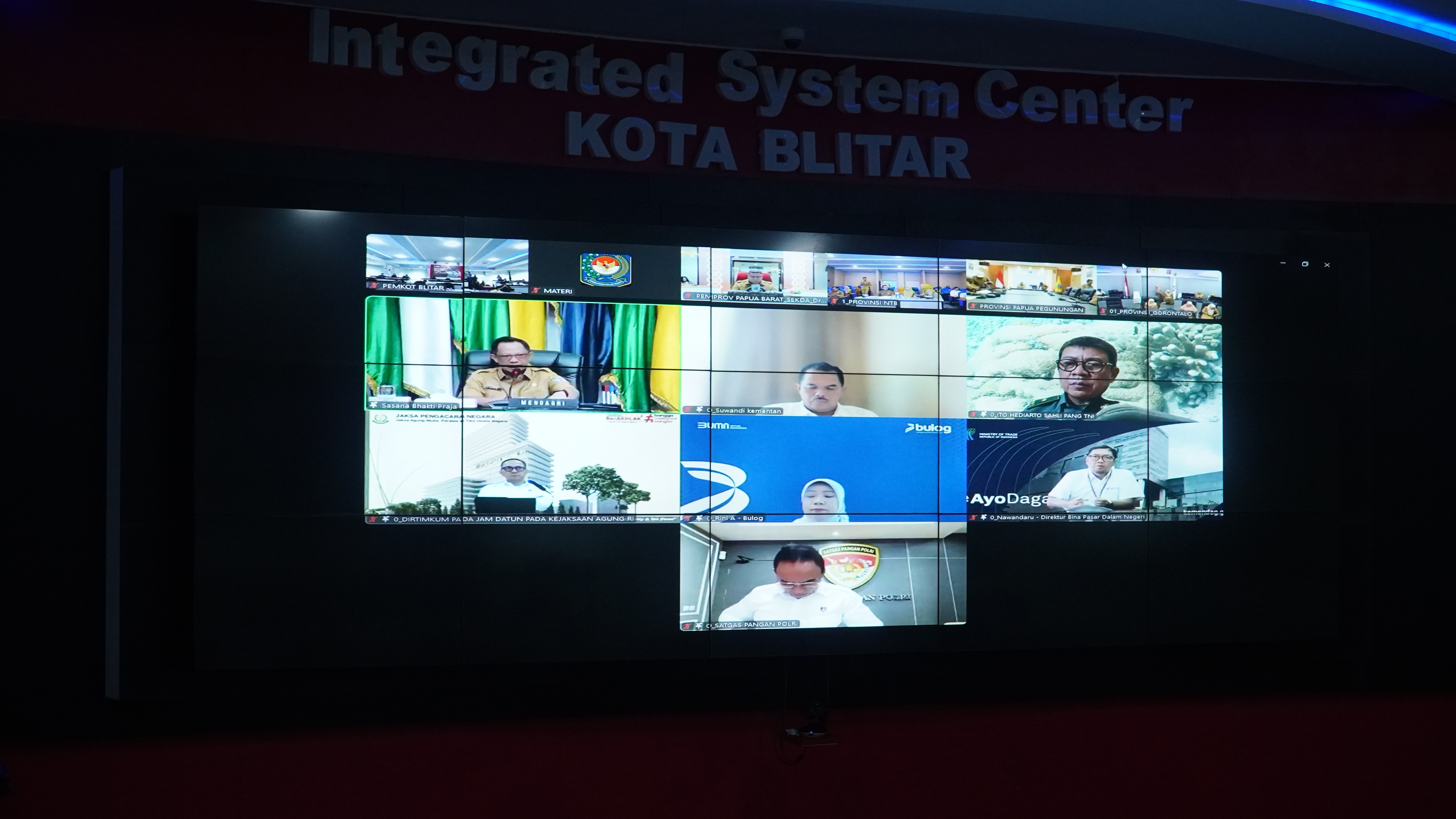 19 Mei 2025 - Rakor Pengendalian Inflasi dan Sosialisasi Percepatan Pembentukan Koperasi Desa Kelurahan Merah Putih secara daring di ISC Diskominfotik