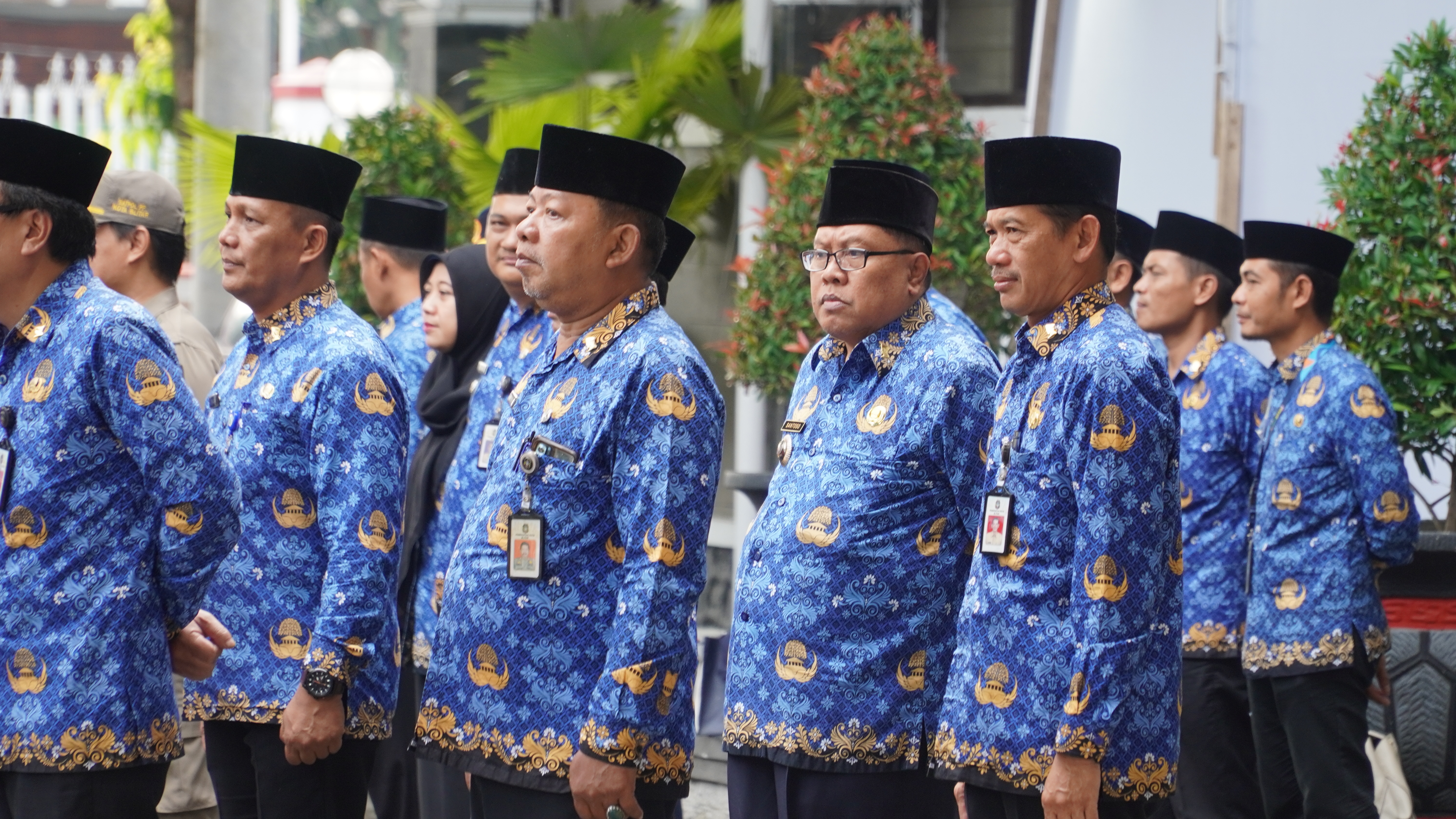 17 Januari 2025 - Upacara Rutin Tanggal 17 Bulan Januari 2025 dan Penyerahan Penghargaan Pengelolaan Data Statistik Sektoral