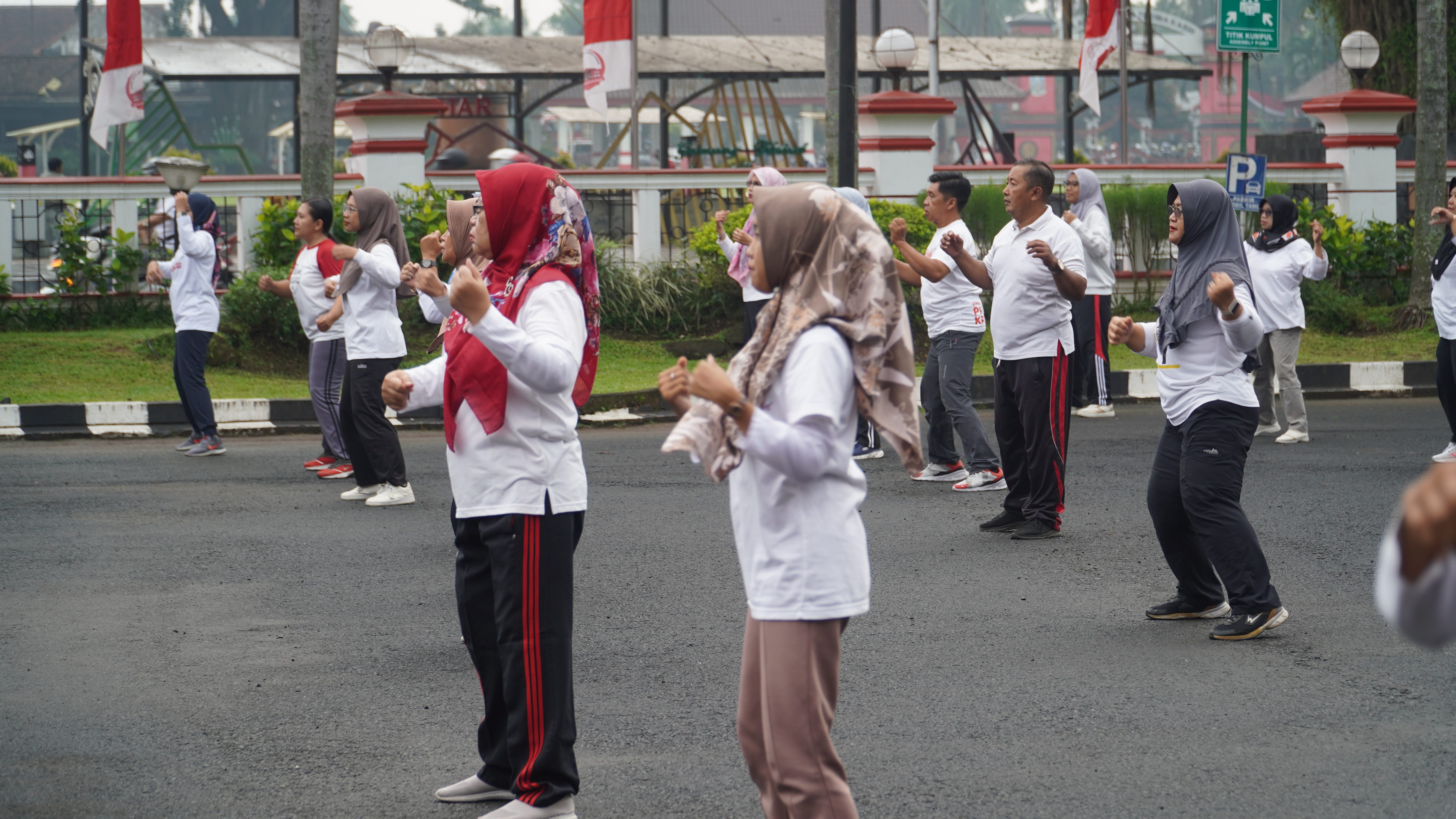 23 Mei 2025 - Senam Bersama ASN PEMKOT BLITAR