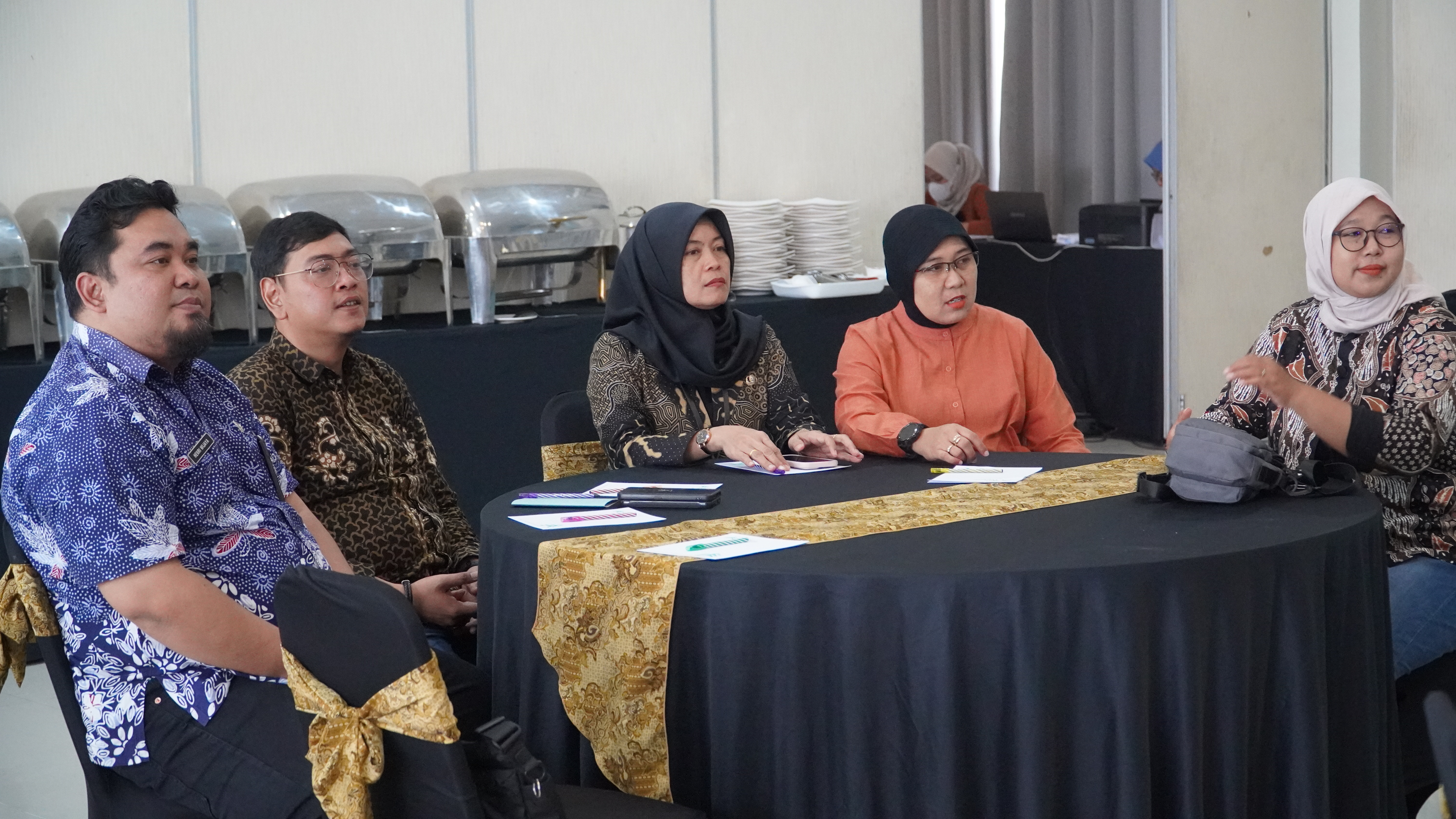 Rapat Evaluasi Kehumasan dlm Pemilihan Gub Wakil Gub walikota wakil walikota blitar thn 2024