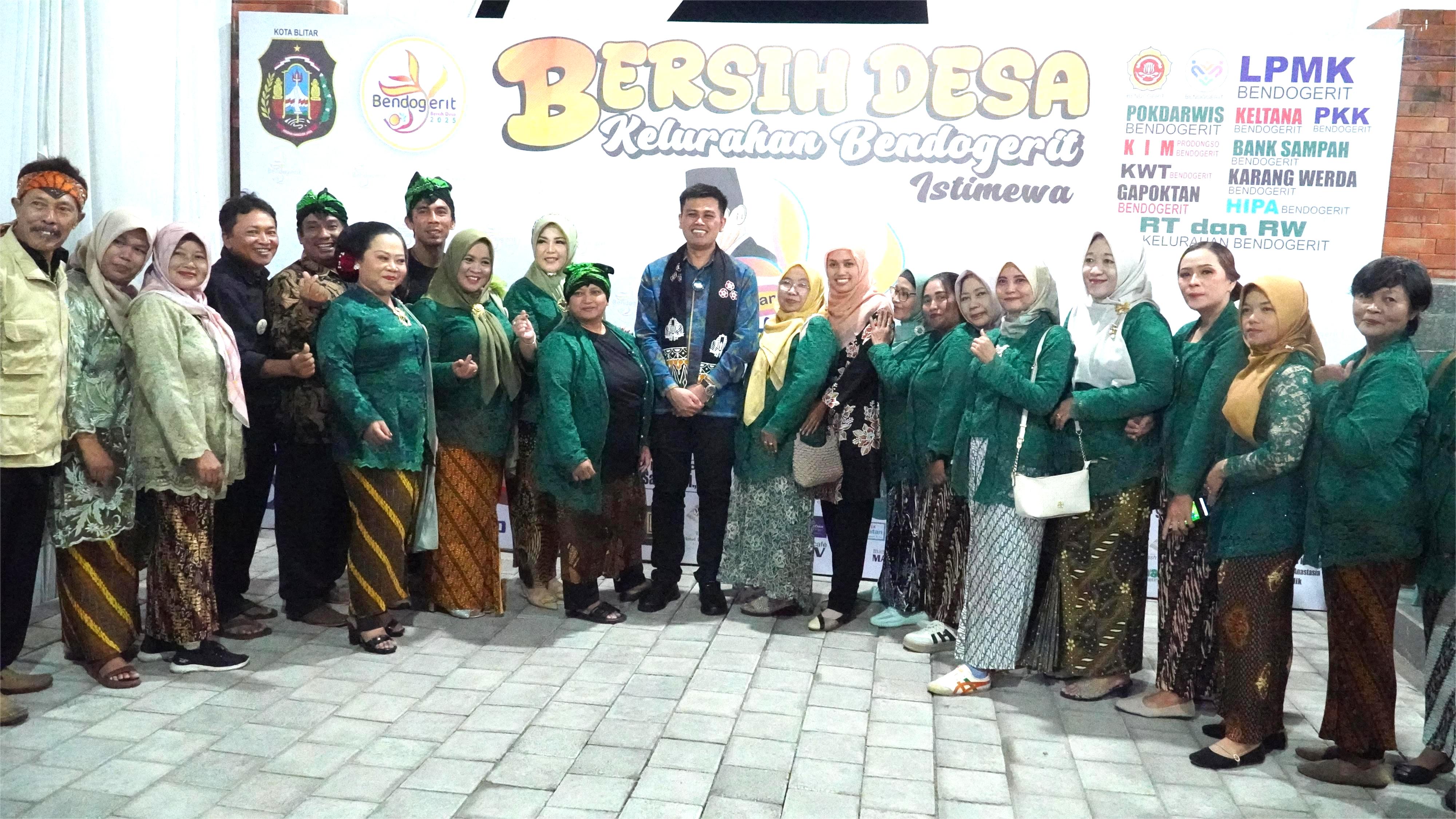 27 Mei 2025 - Bersih Desa Kelurahan Bendogerit
